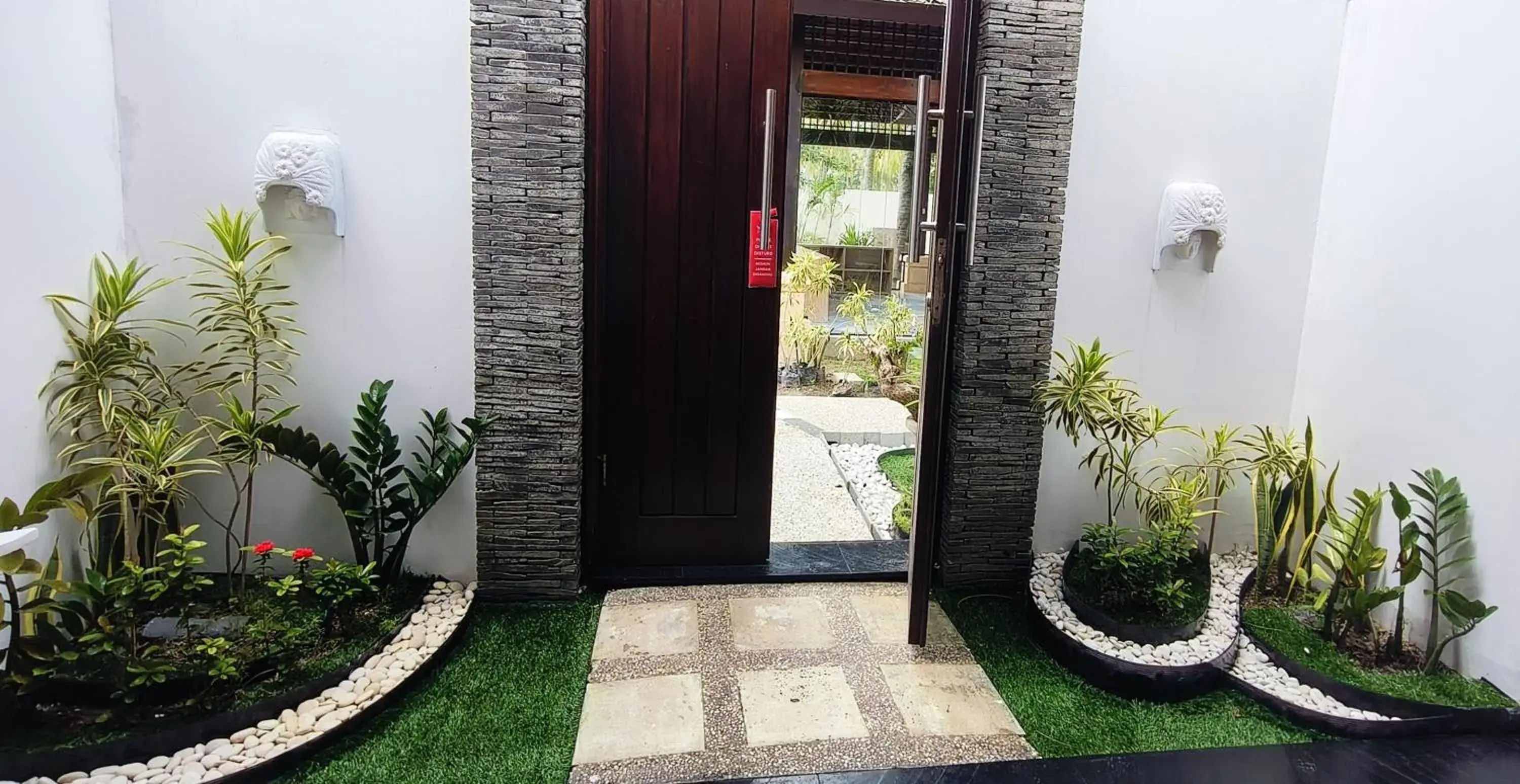 Garden view in The Trawangan Resort Garden view in The Trawangan Resort