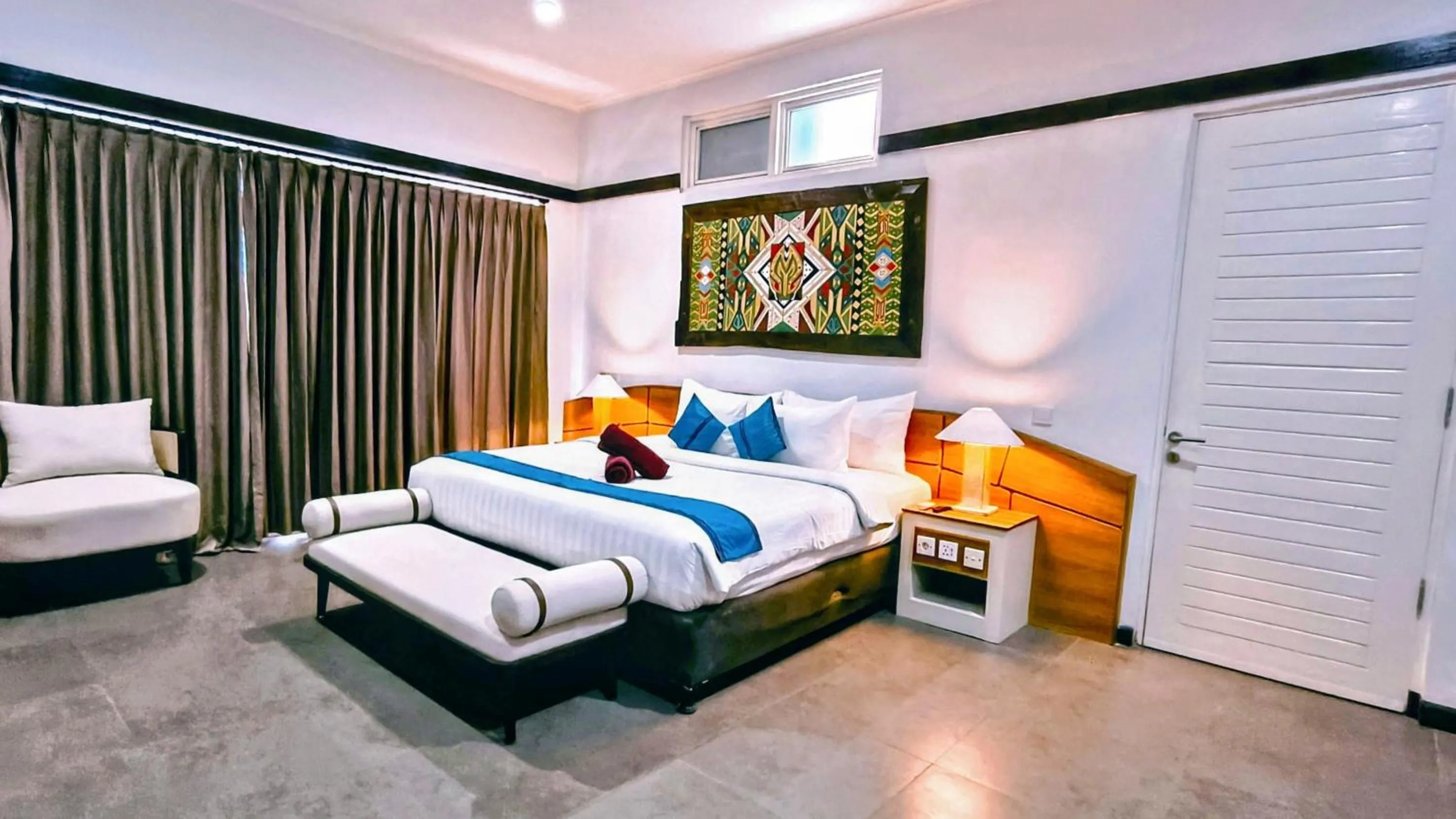 Bed in The Trawangan Resort