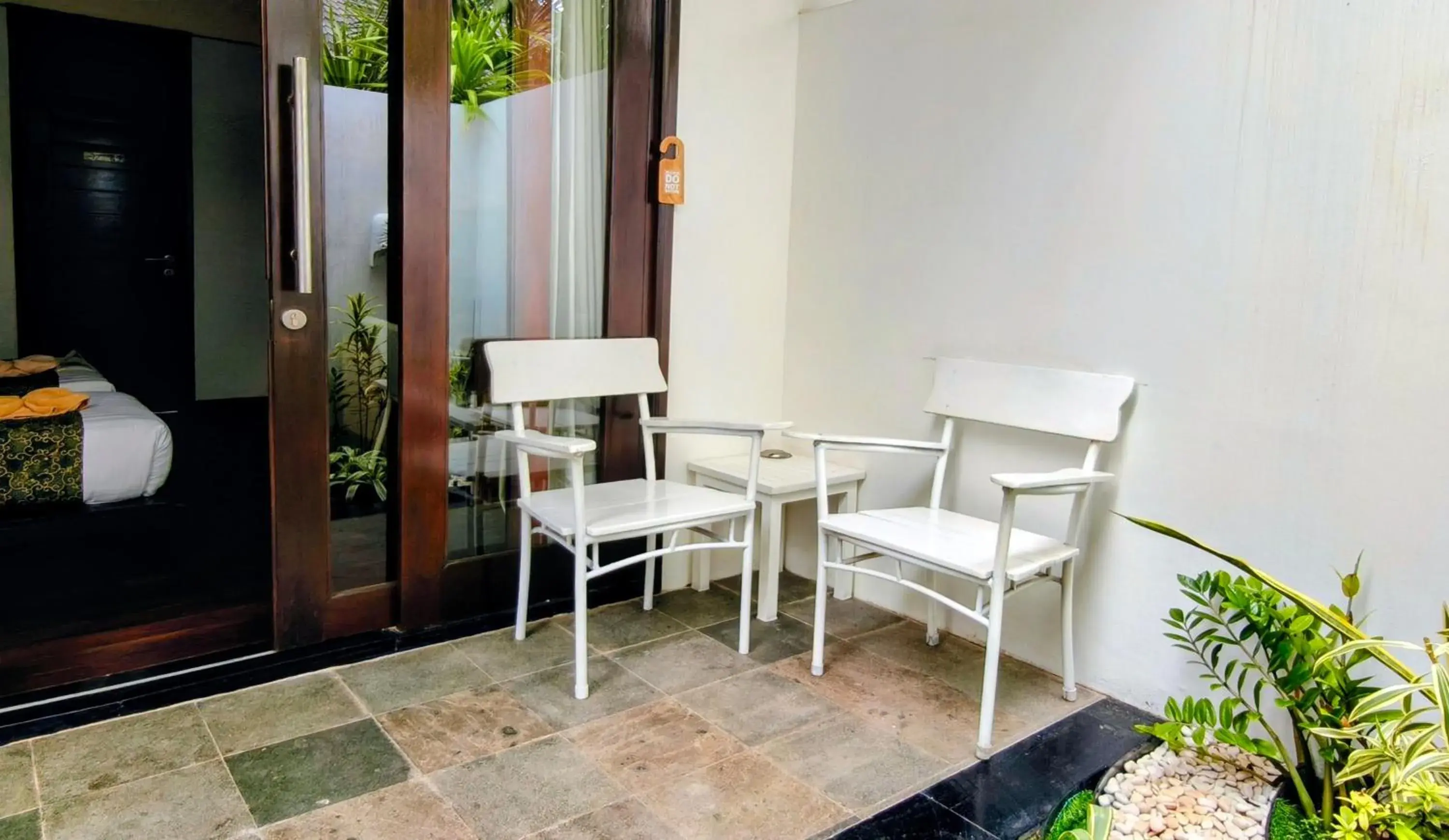 Inner courtyard view in The Trawangan Resort Inner courtyard view in The Trawangan Resort