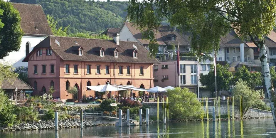 Restaurant/places to eat in wolke 4 Restaurant/places to eat in wolke 4