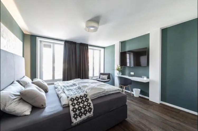 TV and multimedia, Bed in wolke 4