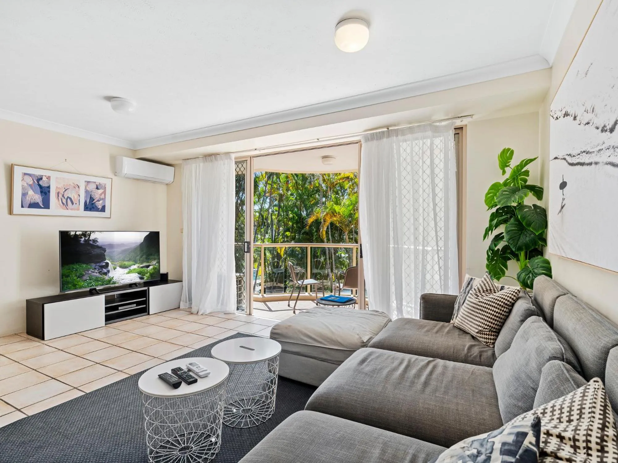 Miami Beachside Holiday Apartments