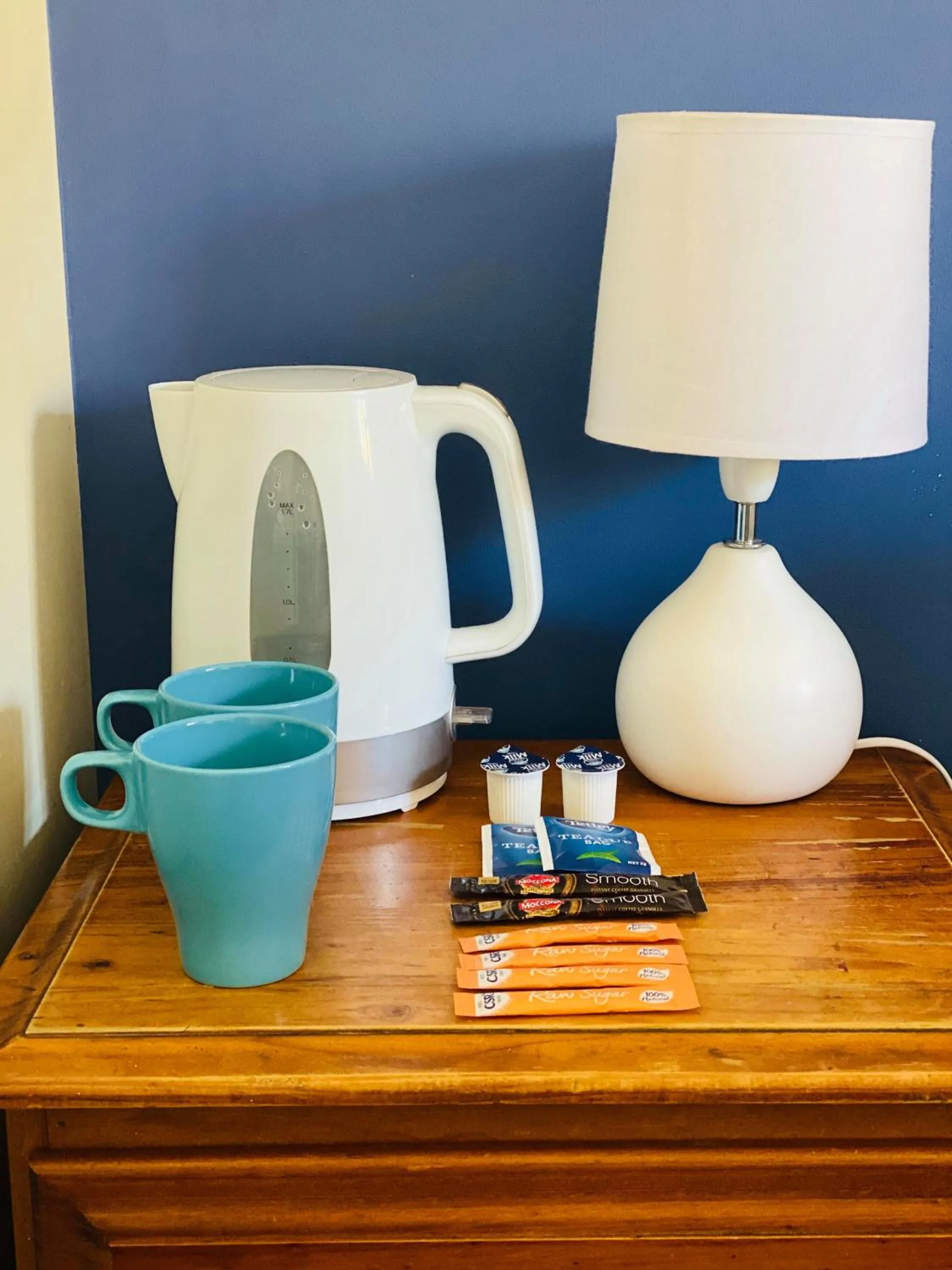 Coffee/tea facilities in Boardrider Backpackers and Budget Motel