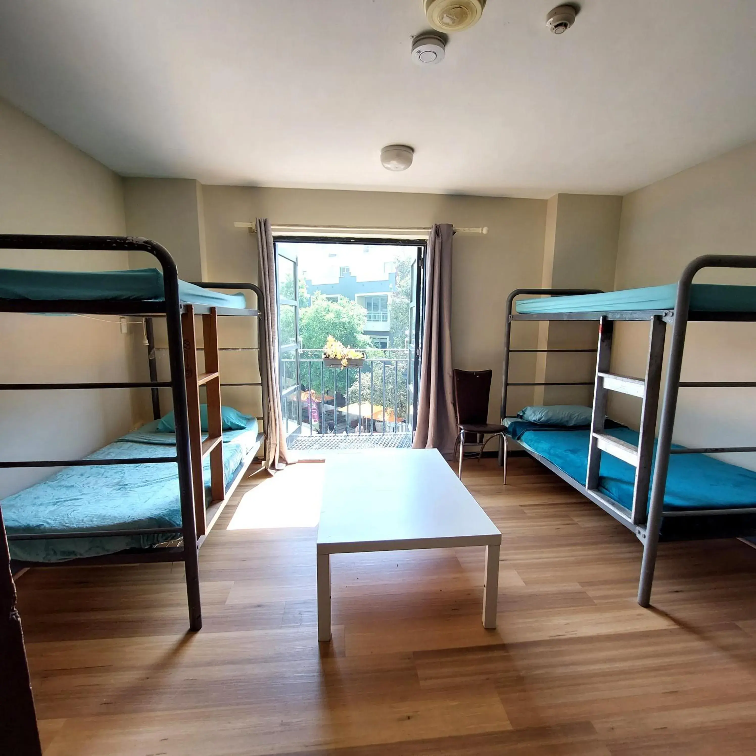 Bedroom, Bed in Boardrider Backpackers and Budget Motel Bedroom, Bed in Boardrider Backpackers and Budget Motel