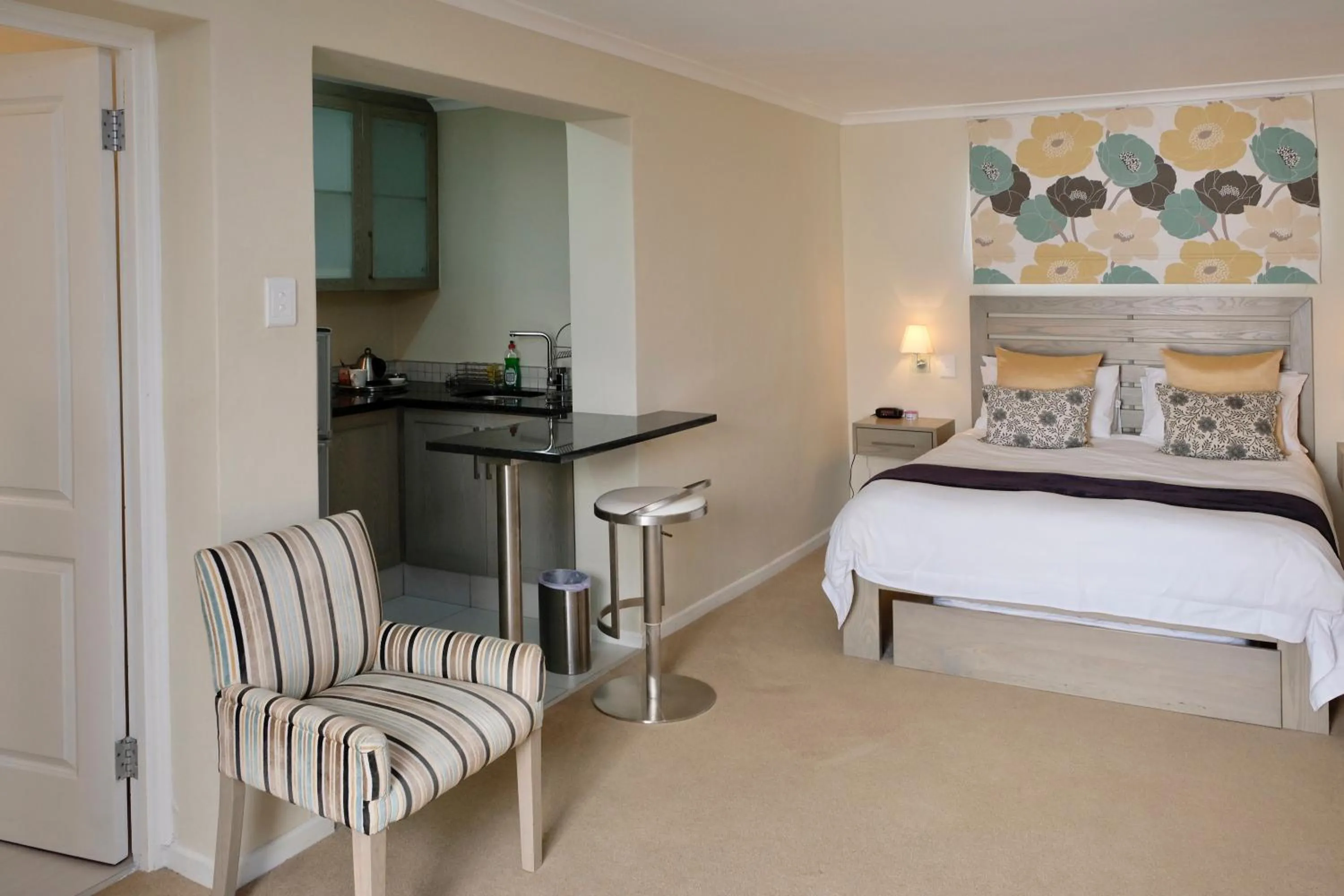 Bed in Gardenview Guest House