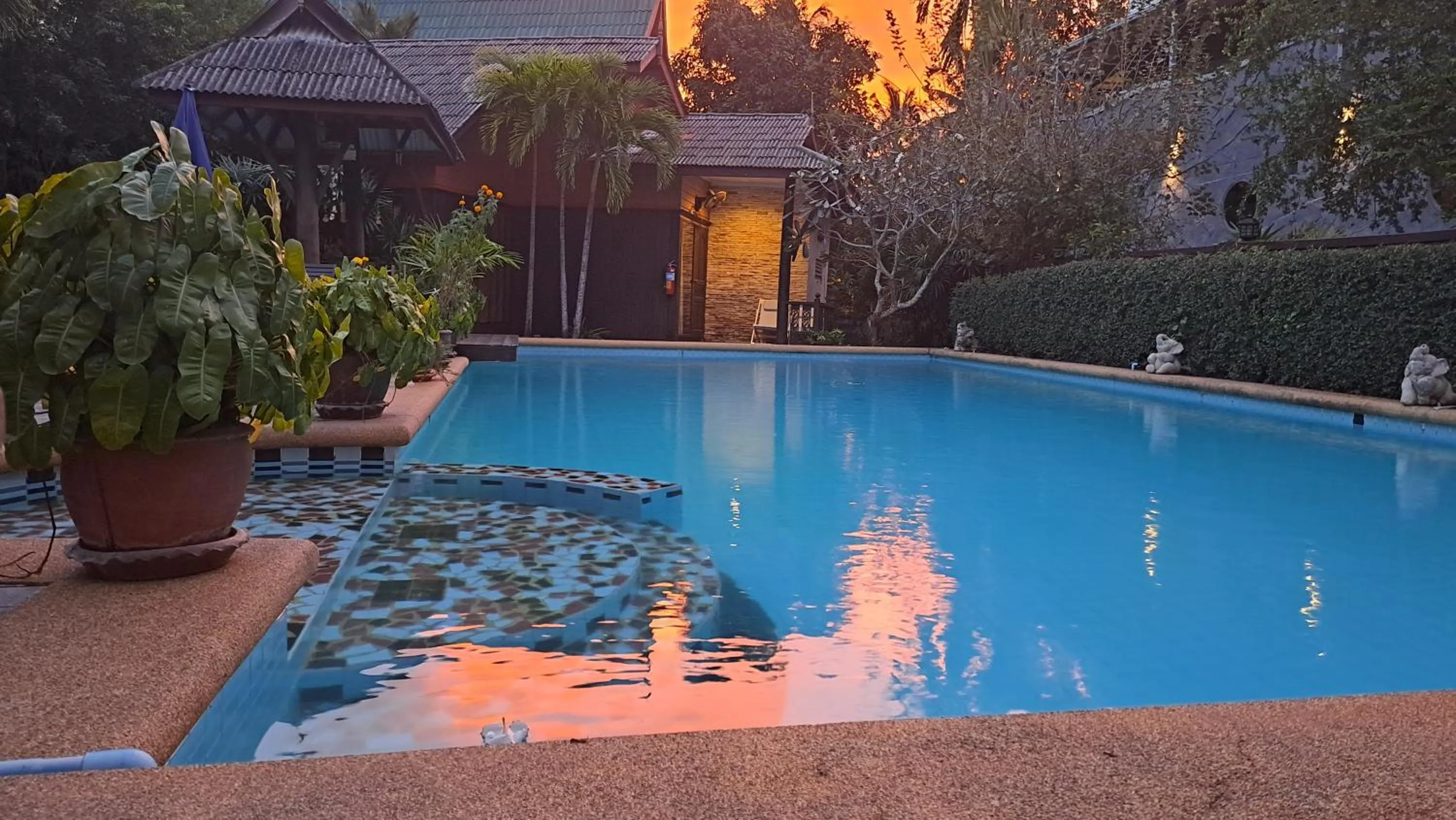 Swimming pool in Phangan Paragon Resort & Spa by Pure Lifestyle