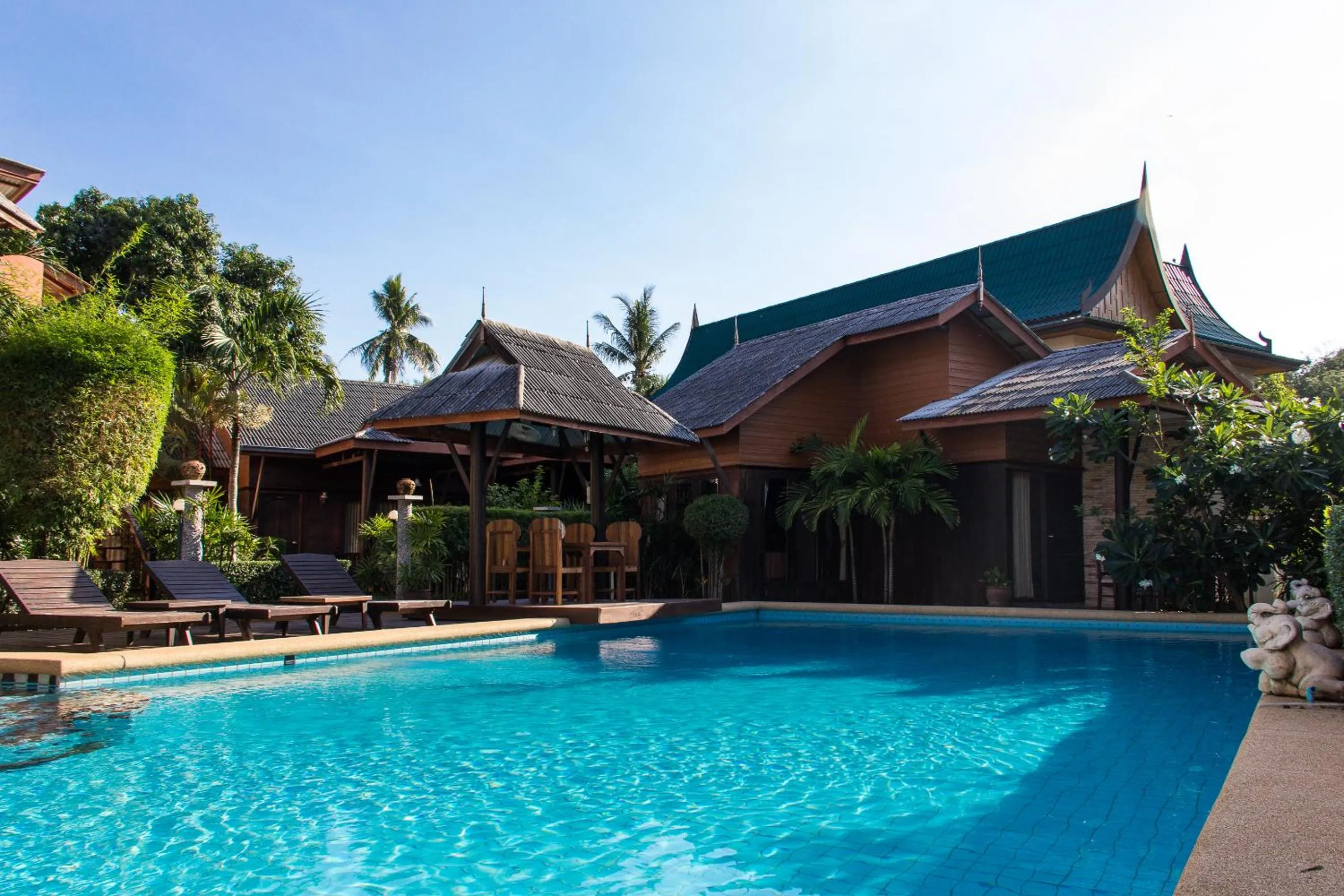 Swimming pool in Phangan Paragon Resort & Spa by Pure Lifestyle