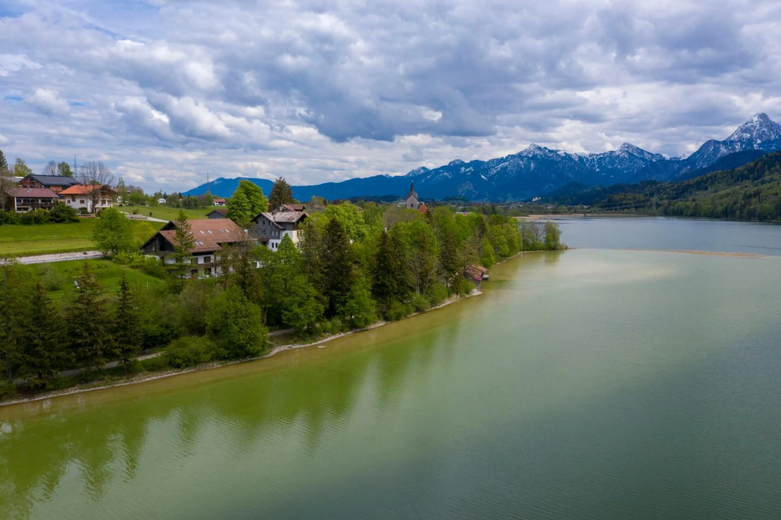Property building in Seehotel Weissensee