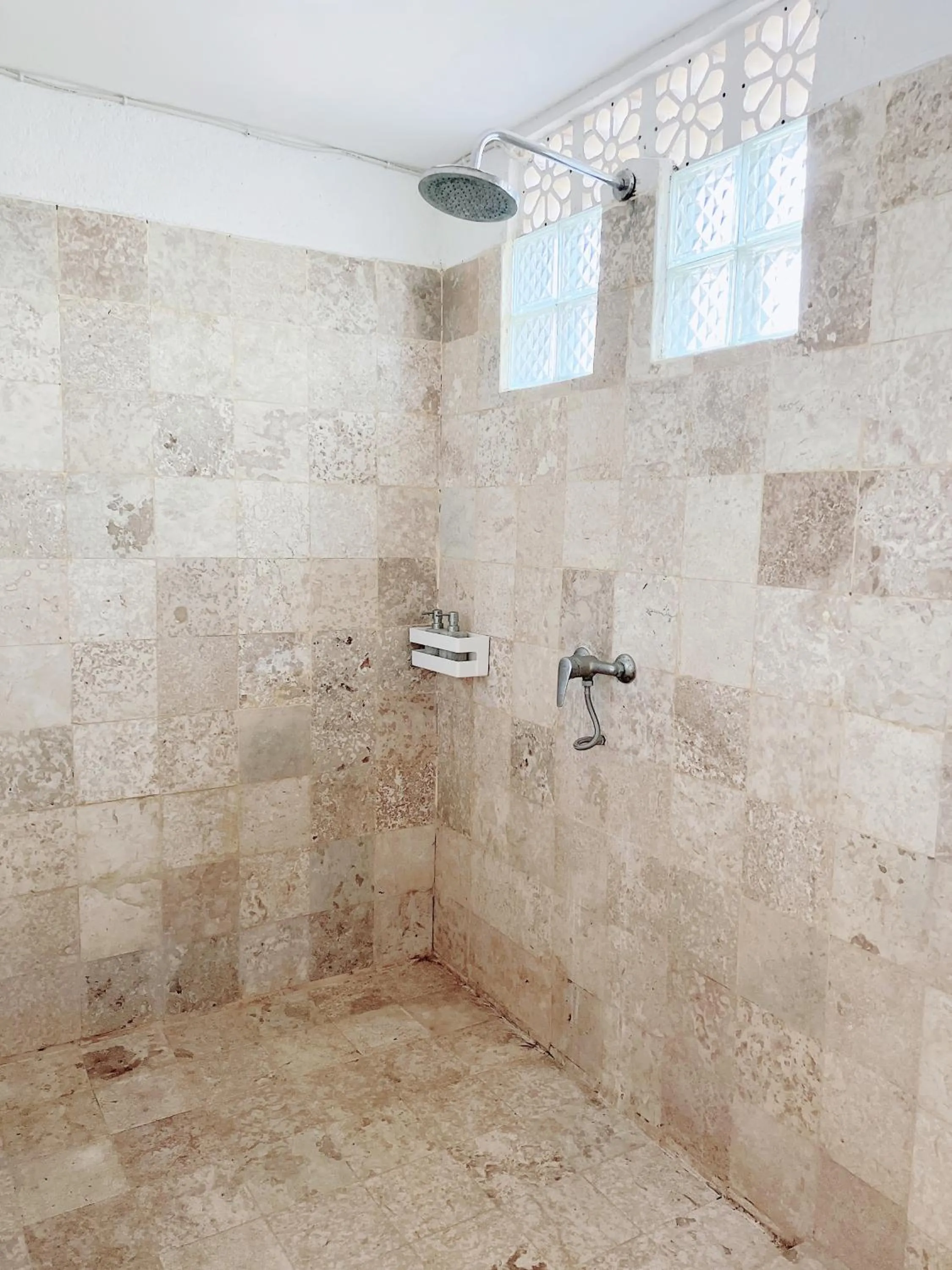 Shower in 7SEAS Cottages