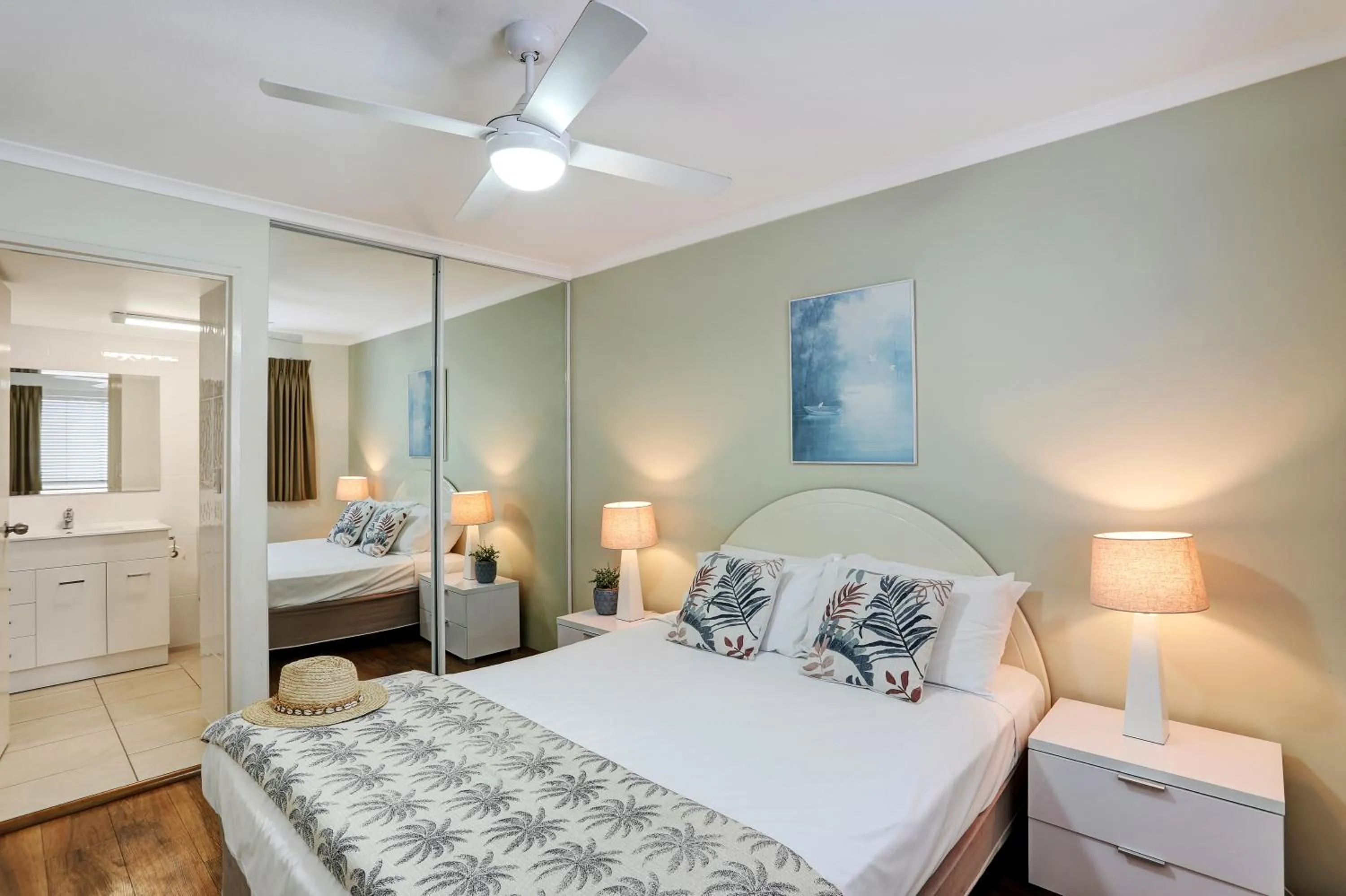 Bed in Chidori Court