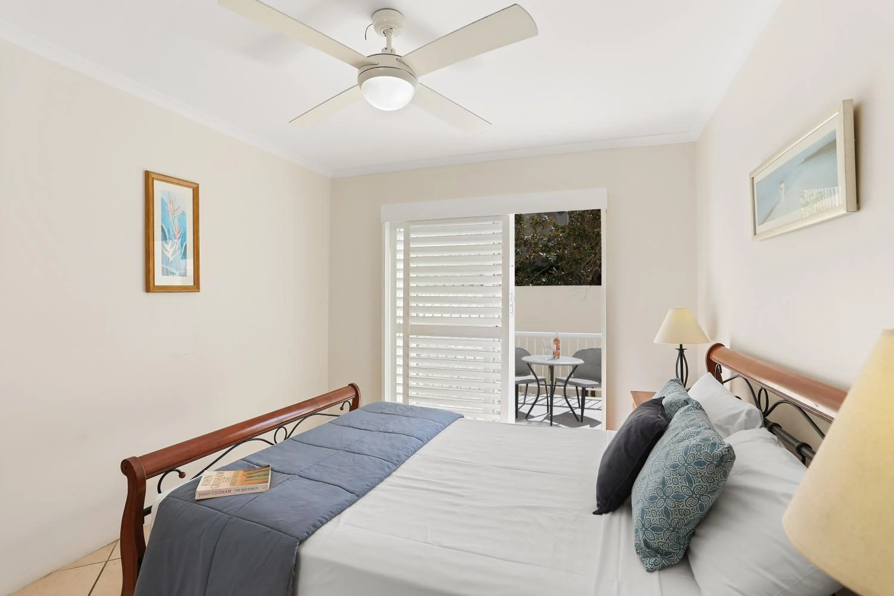 Bed in Chidori Court