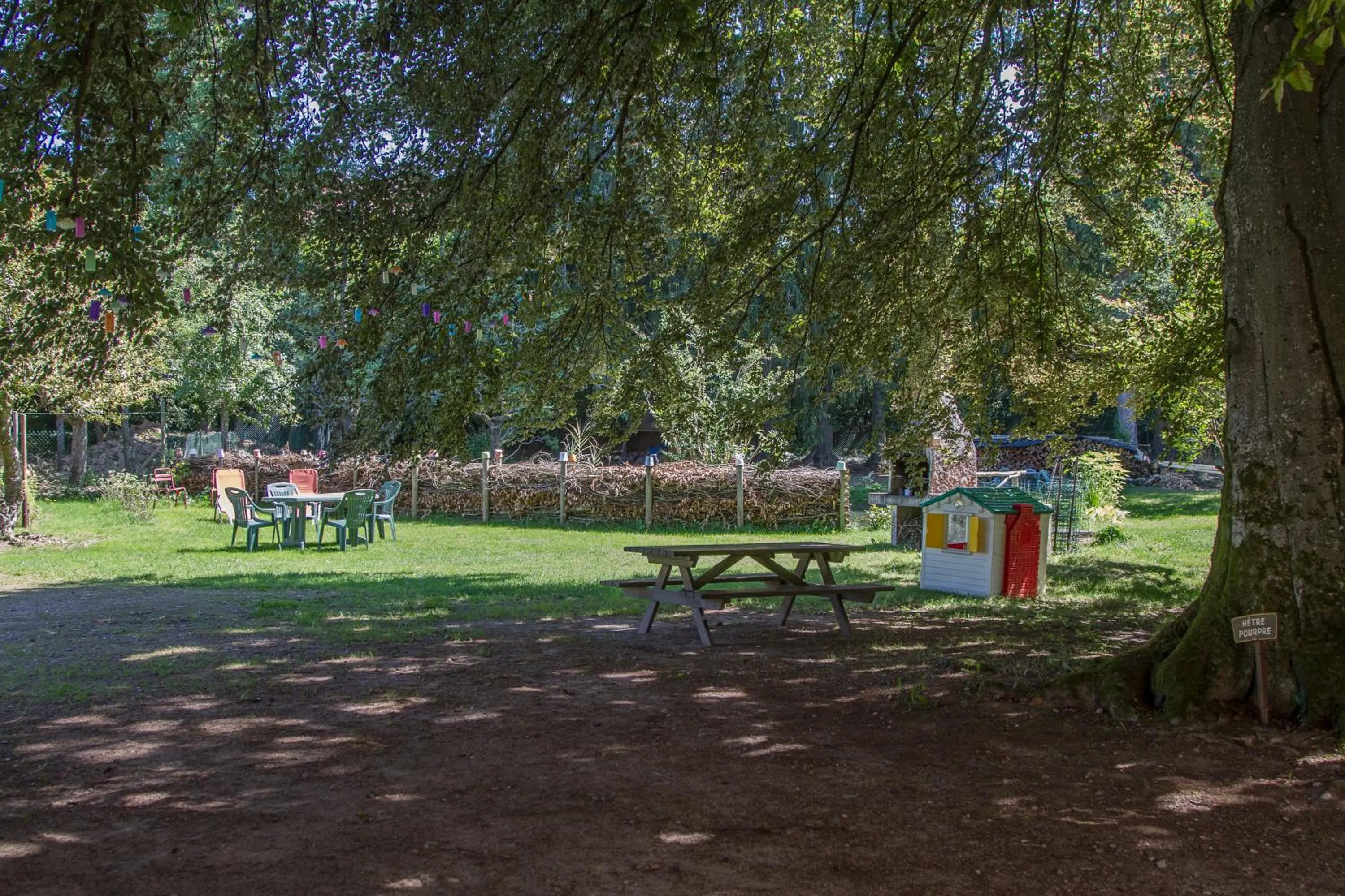 Children play ground in Gîte Domaine des Iris