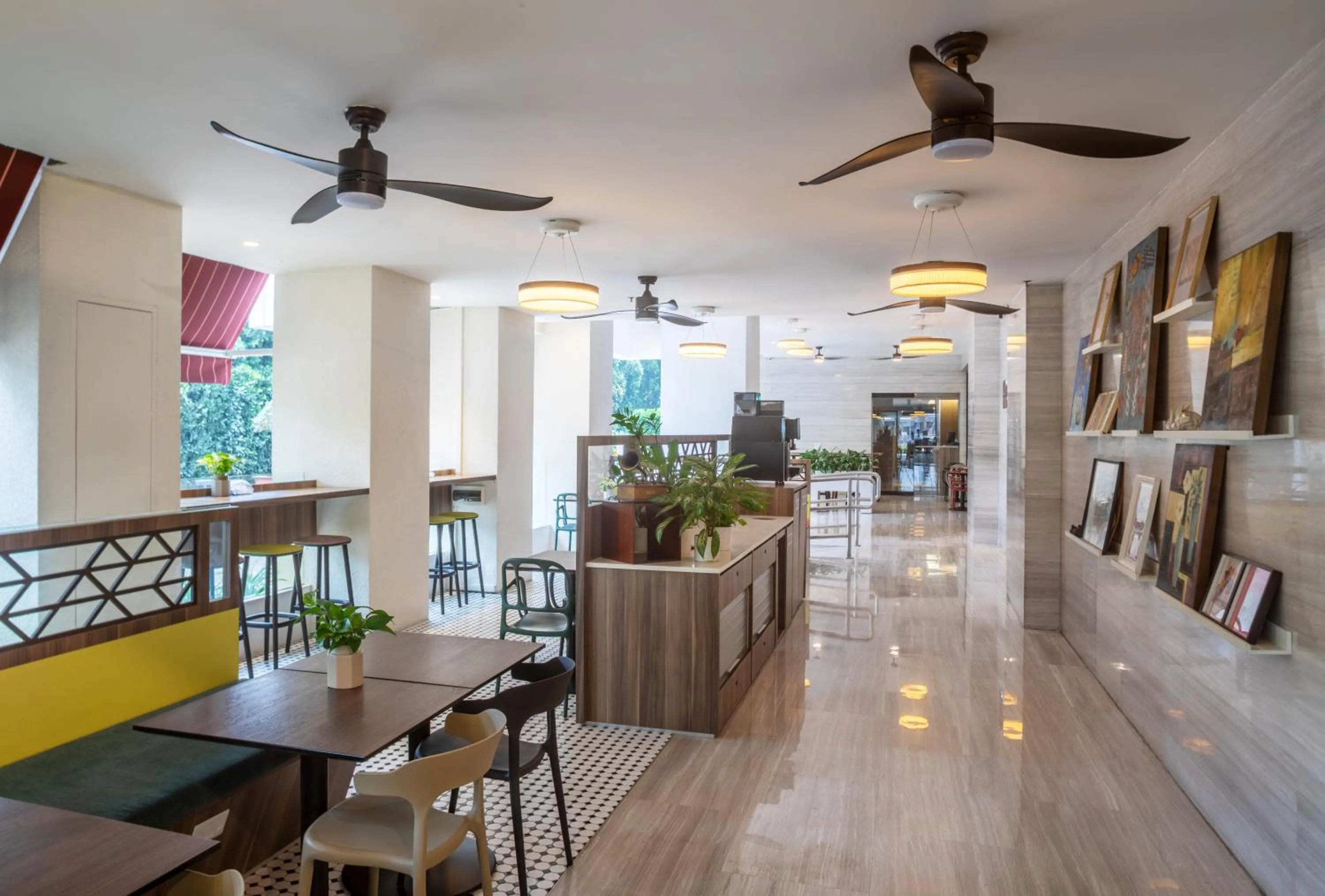 Area and facilities in Fraser Suites Singapore