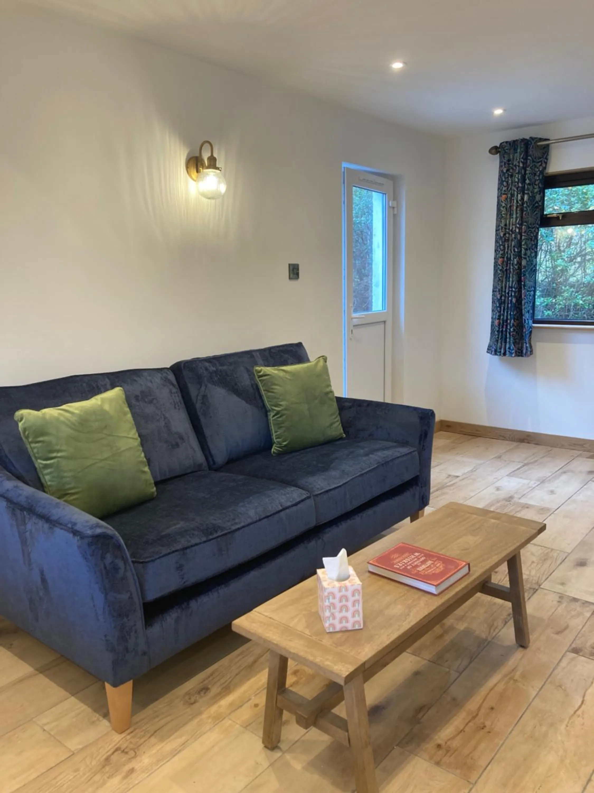 Seating area in Glendale View