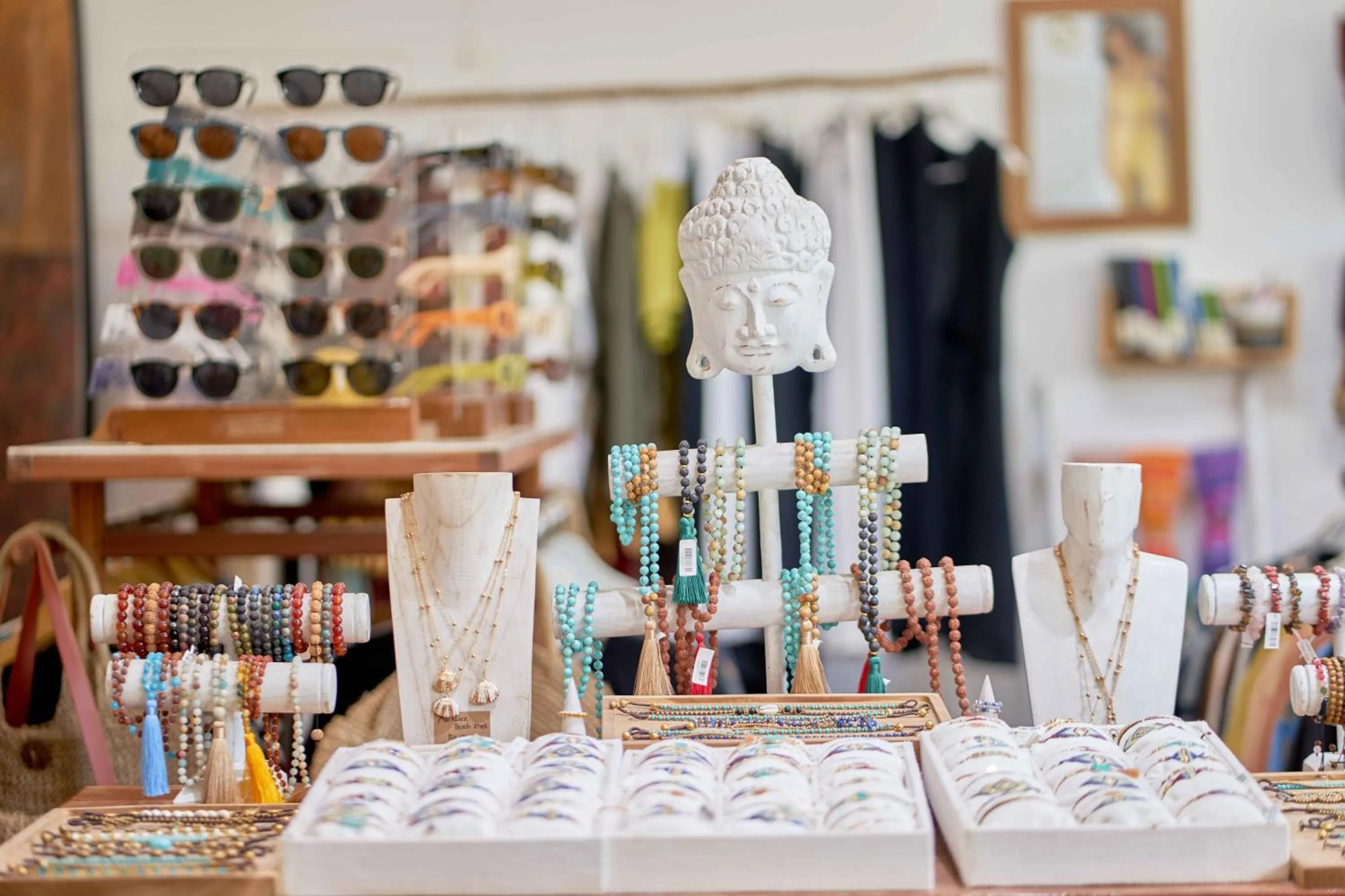 Shopping Area in ISLA INDAH RETREAT boutique hotel