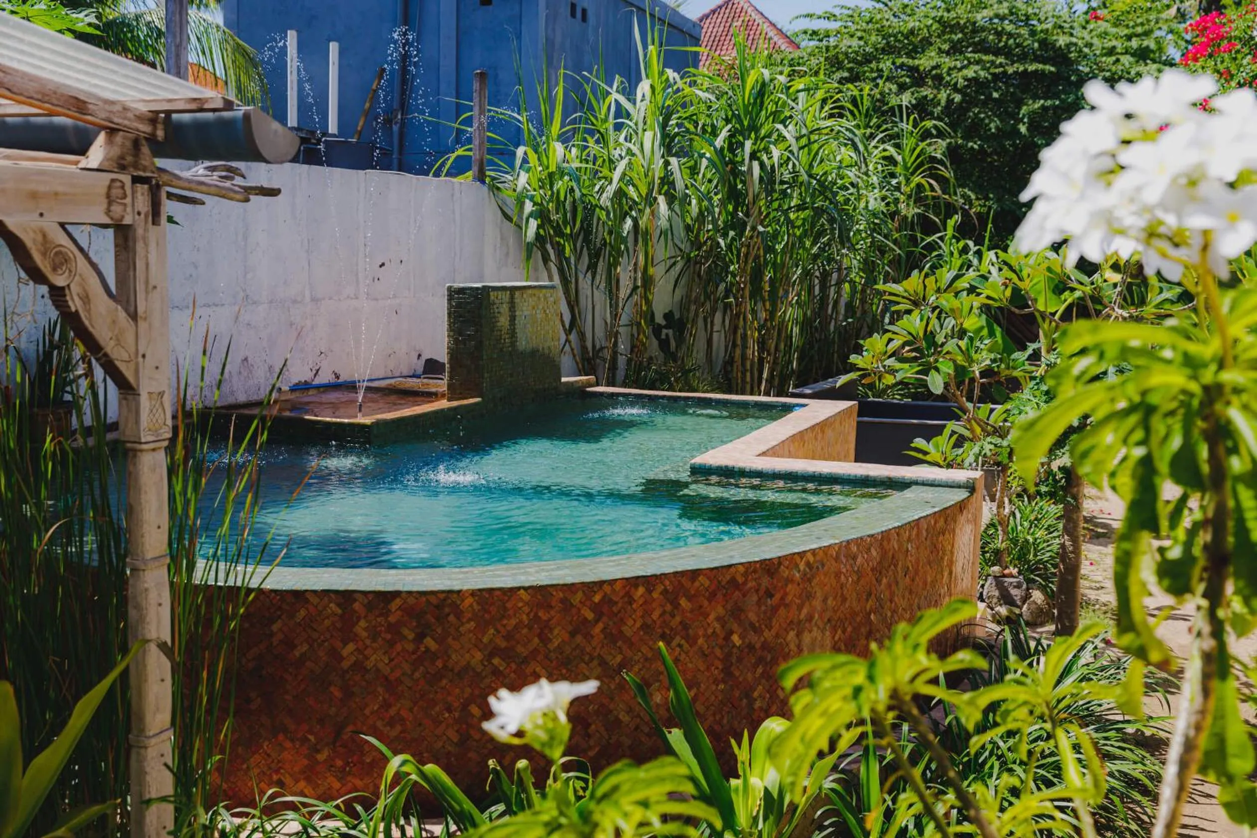 Swimming pool in ISLA INDAH RETREAT boutique hotel