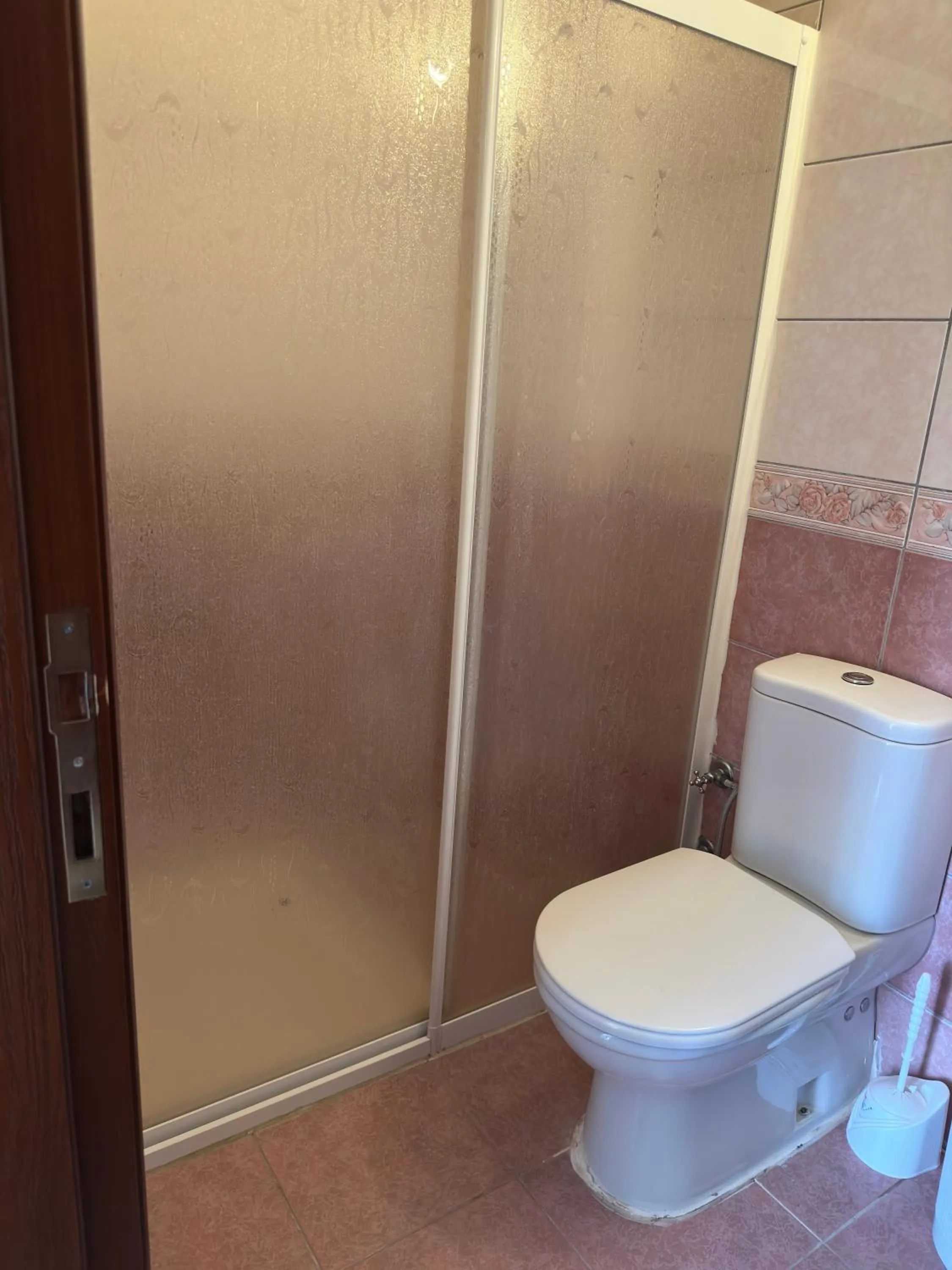 Toilet in Soykan Hotel