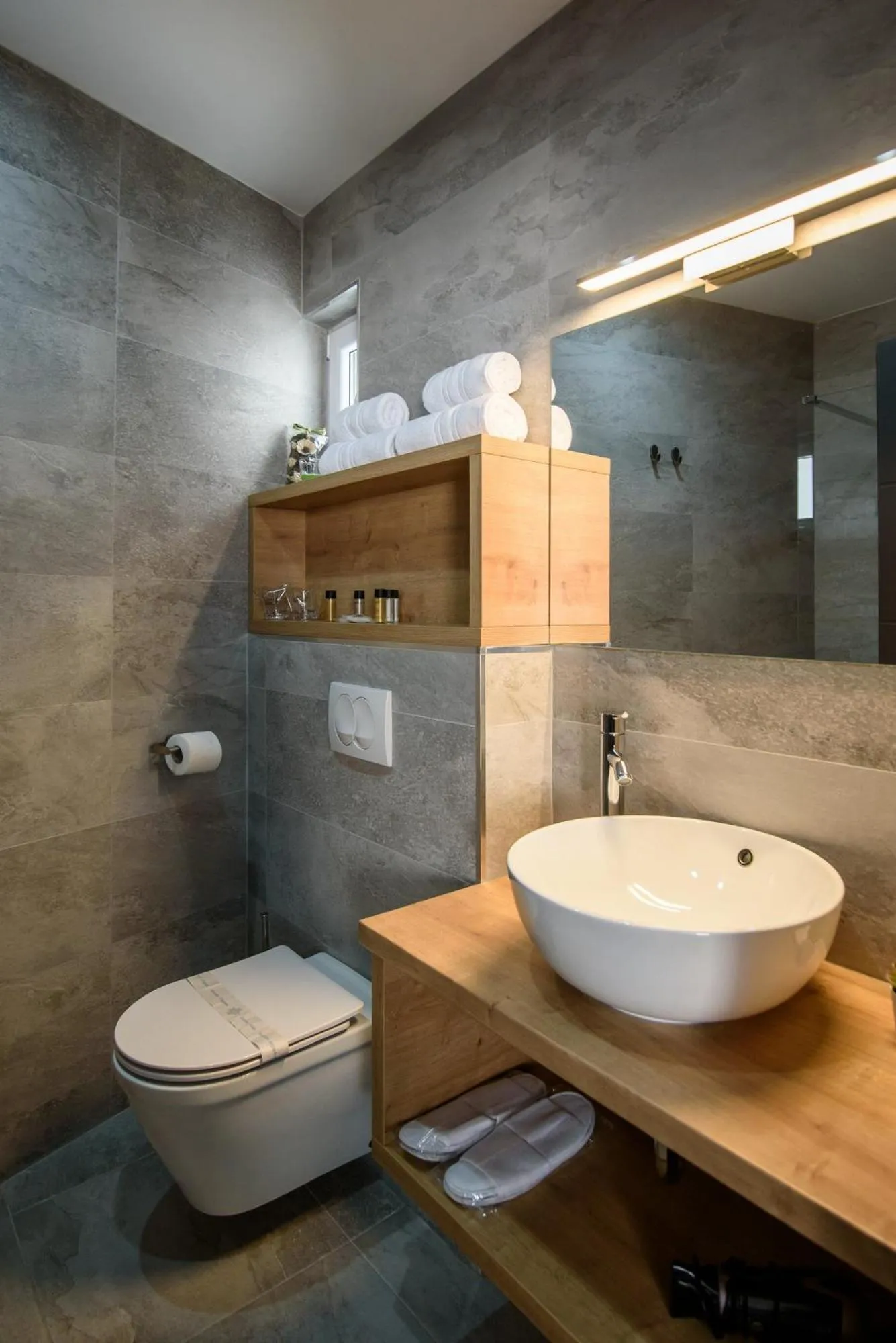 Bathroom in Ora Luxury Rooms