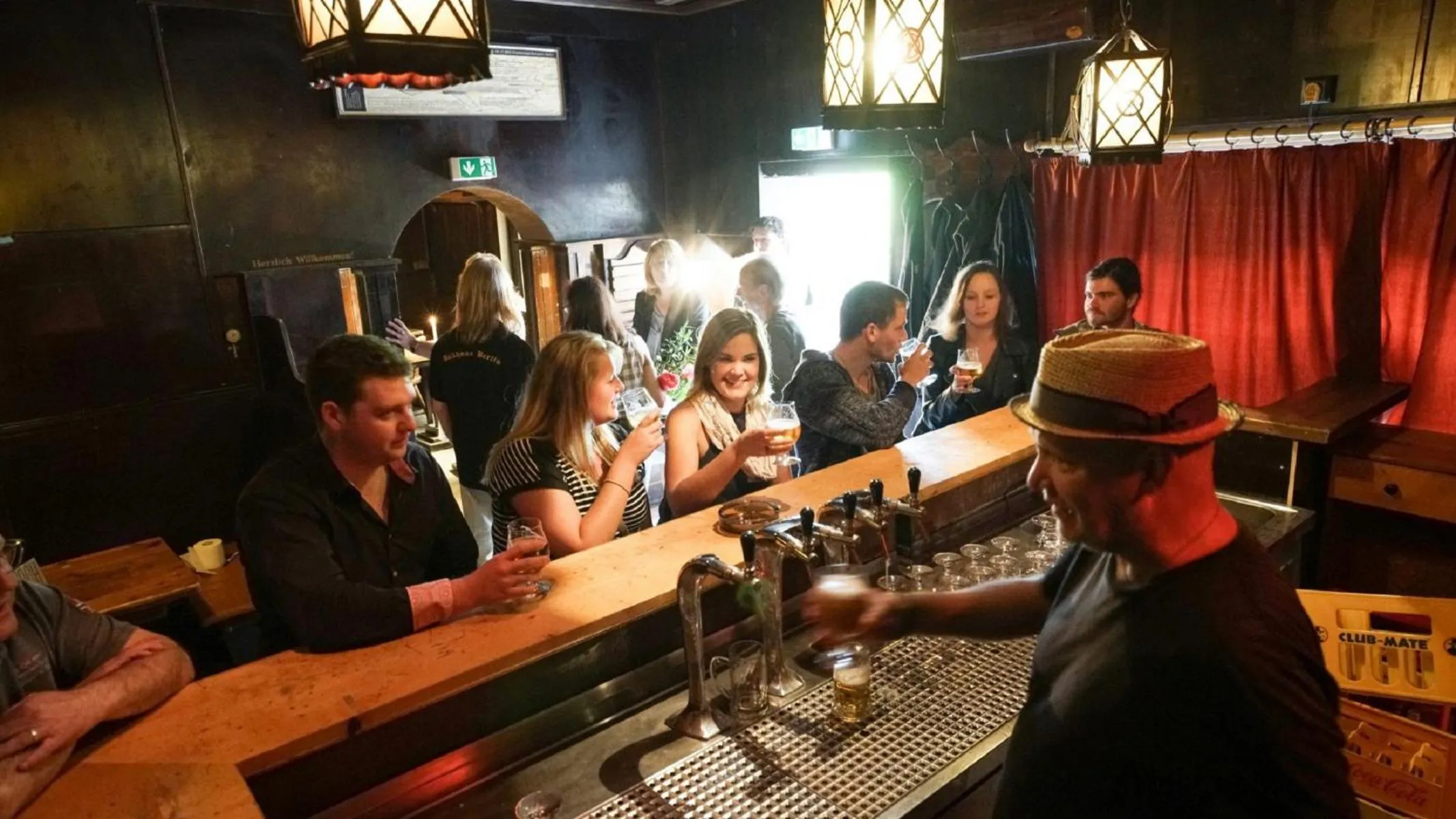 Lounge or bar in Ballhaus Berlin Hostel