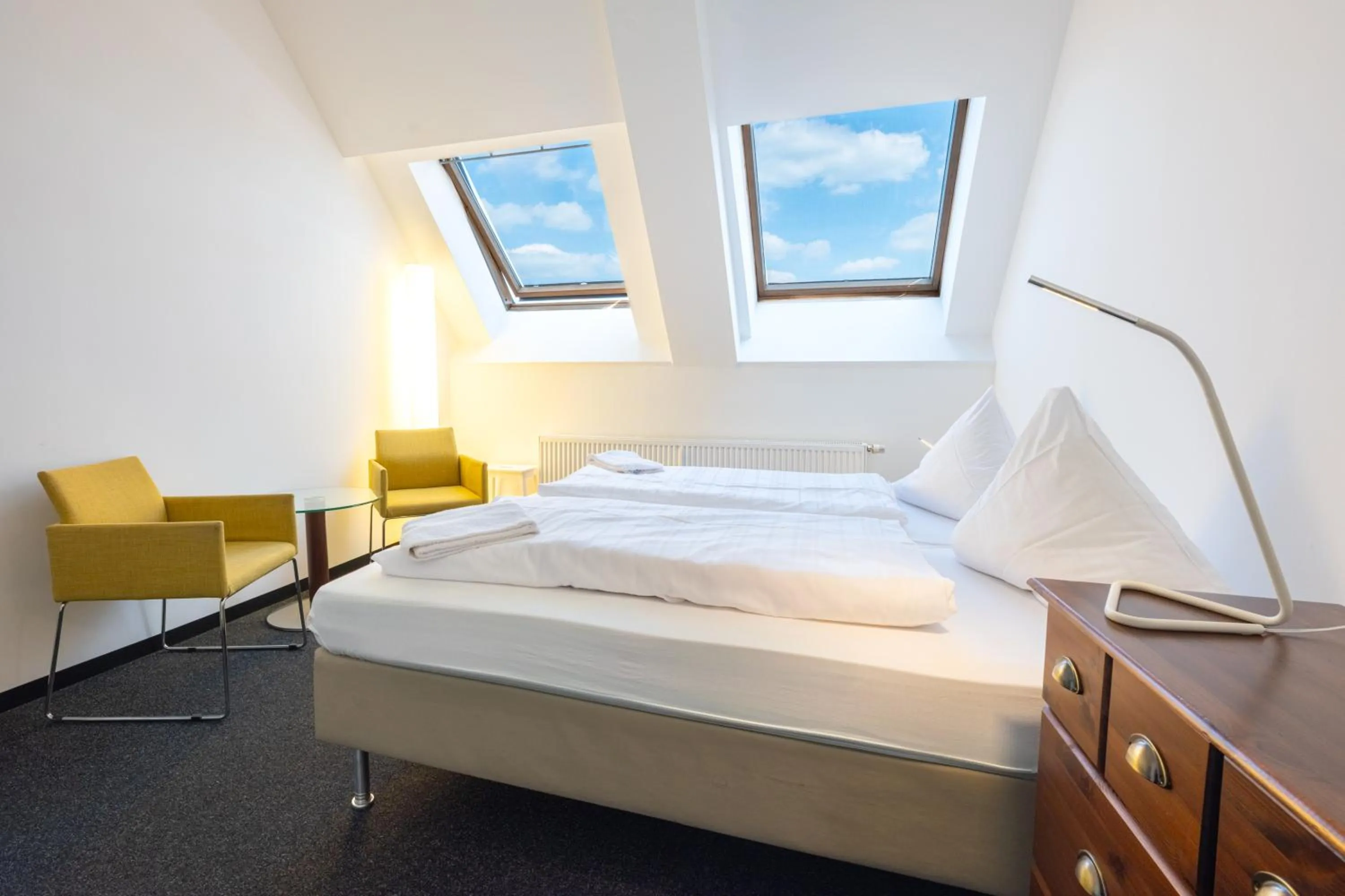 Photo of the whole room, Bed in Ballhaus Berlin Hostel