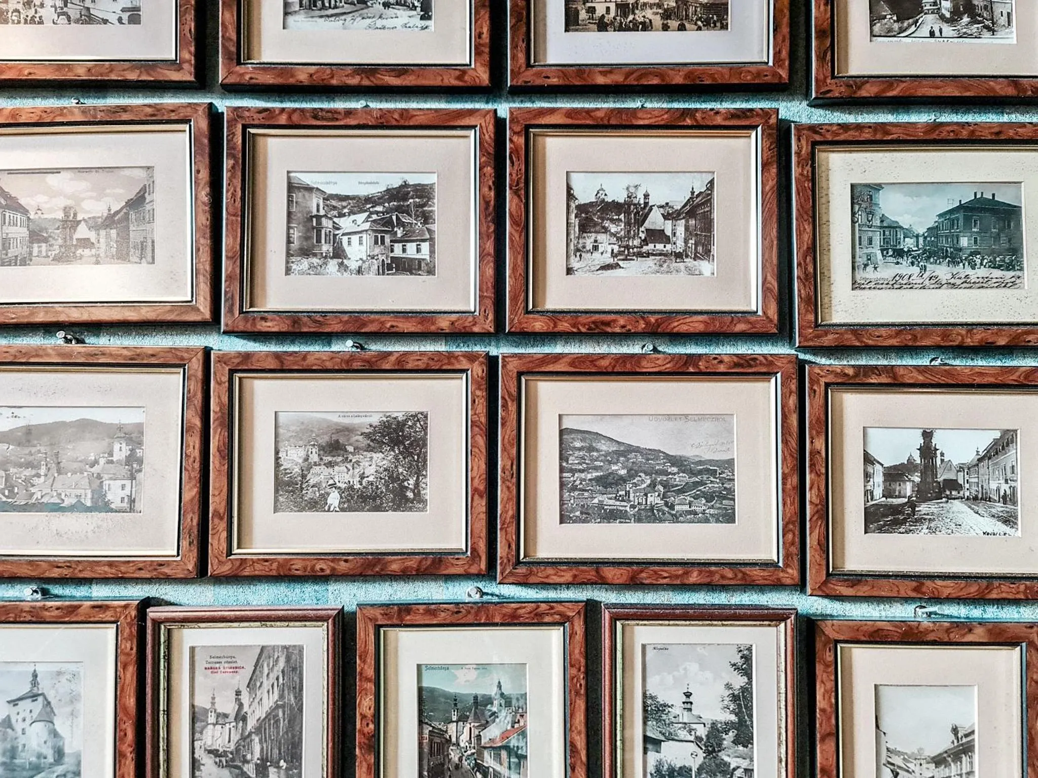 Decorative detail in Divná pani Luxury Gallery Rooms