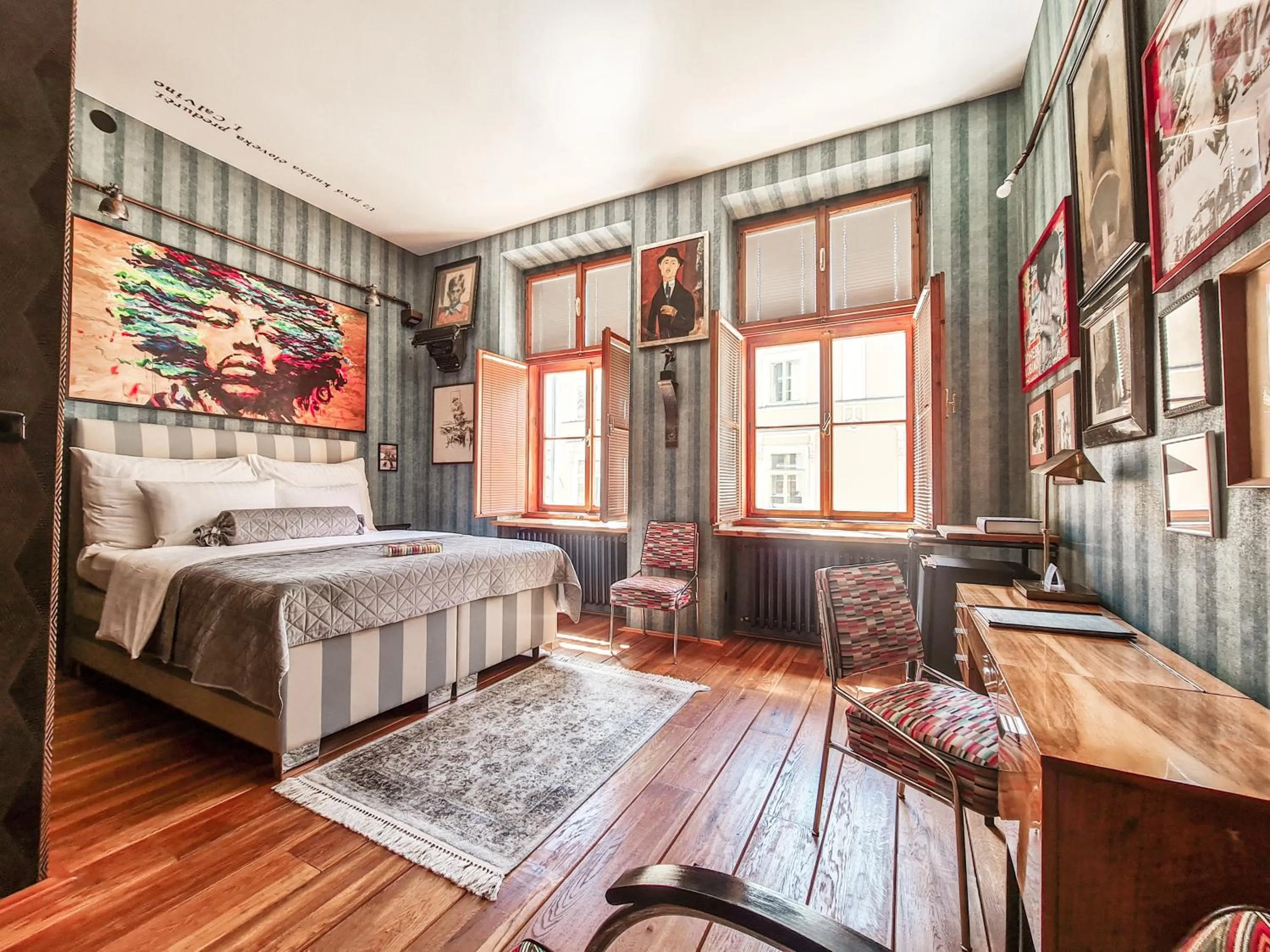 Living room, Bed in Divná pani Luxury Gallery Rooms