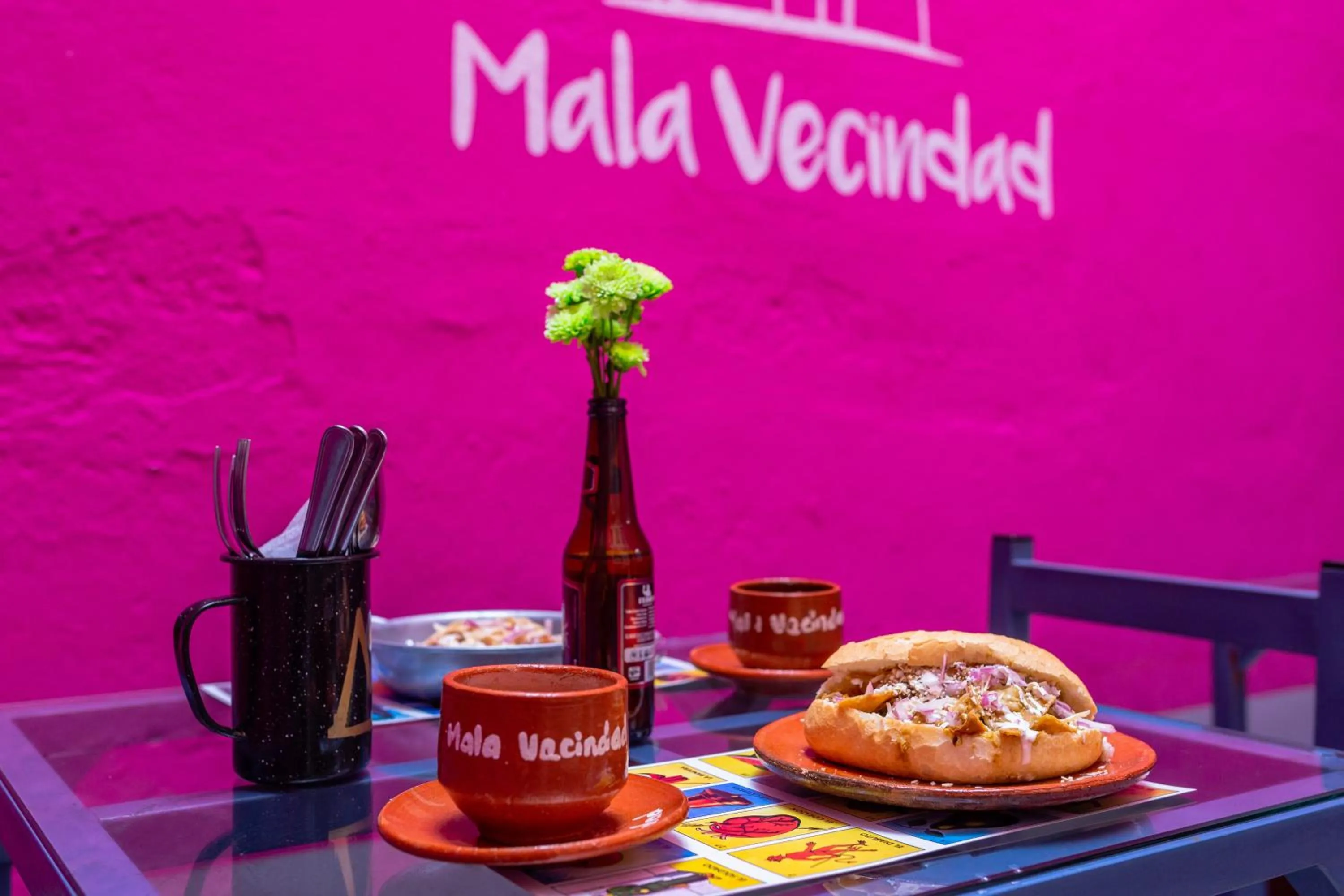 Food and drinks in Mala Vecindad Beer Hotel