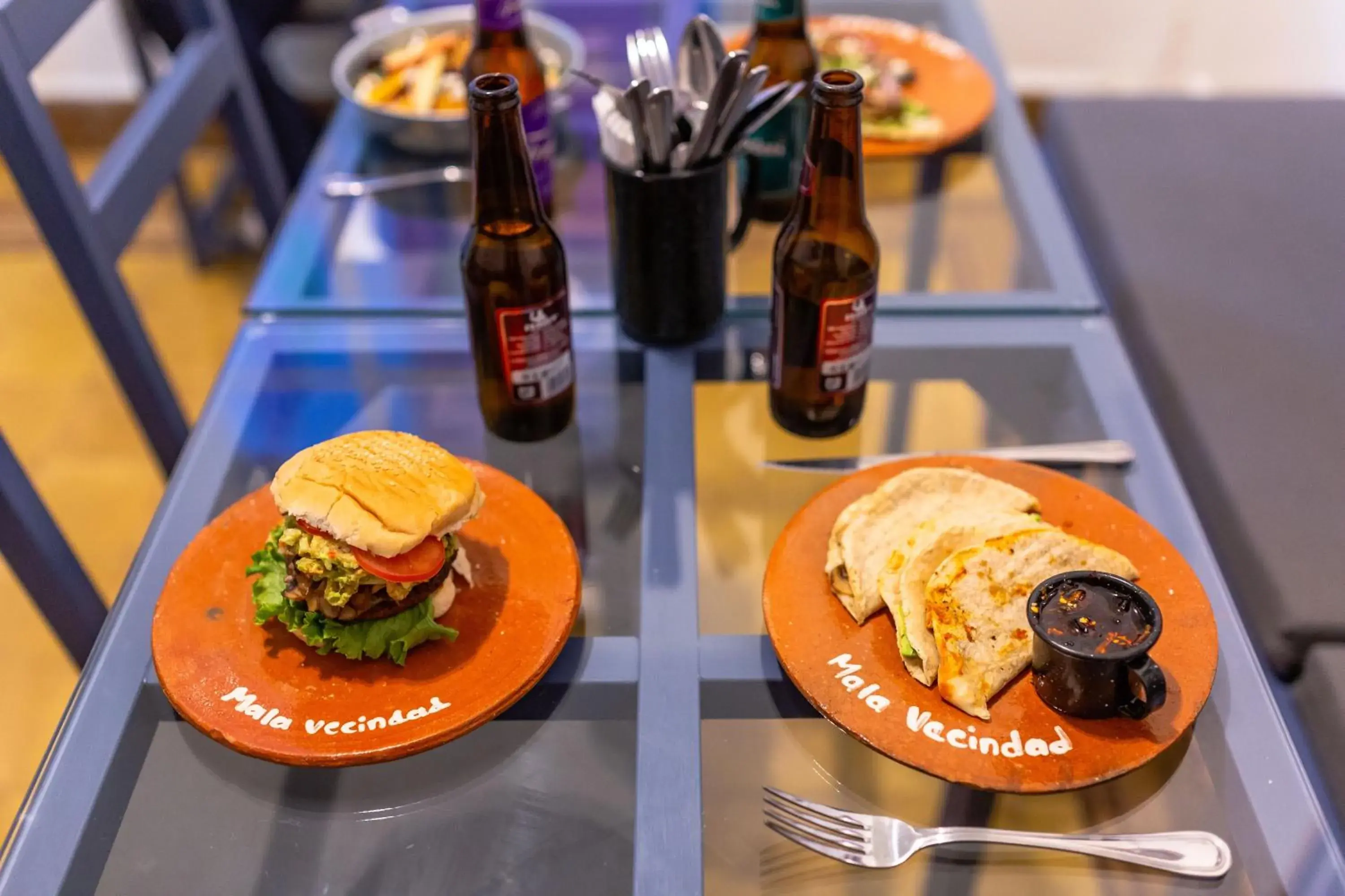 Food and drinks in Mala Vecindad Beer Hotel Food and drinks in Mala Vecindad Beer Hotel