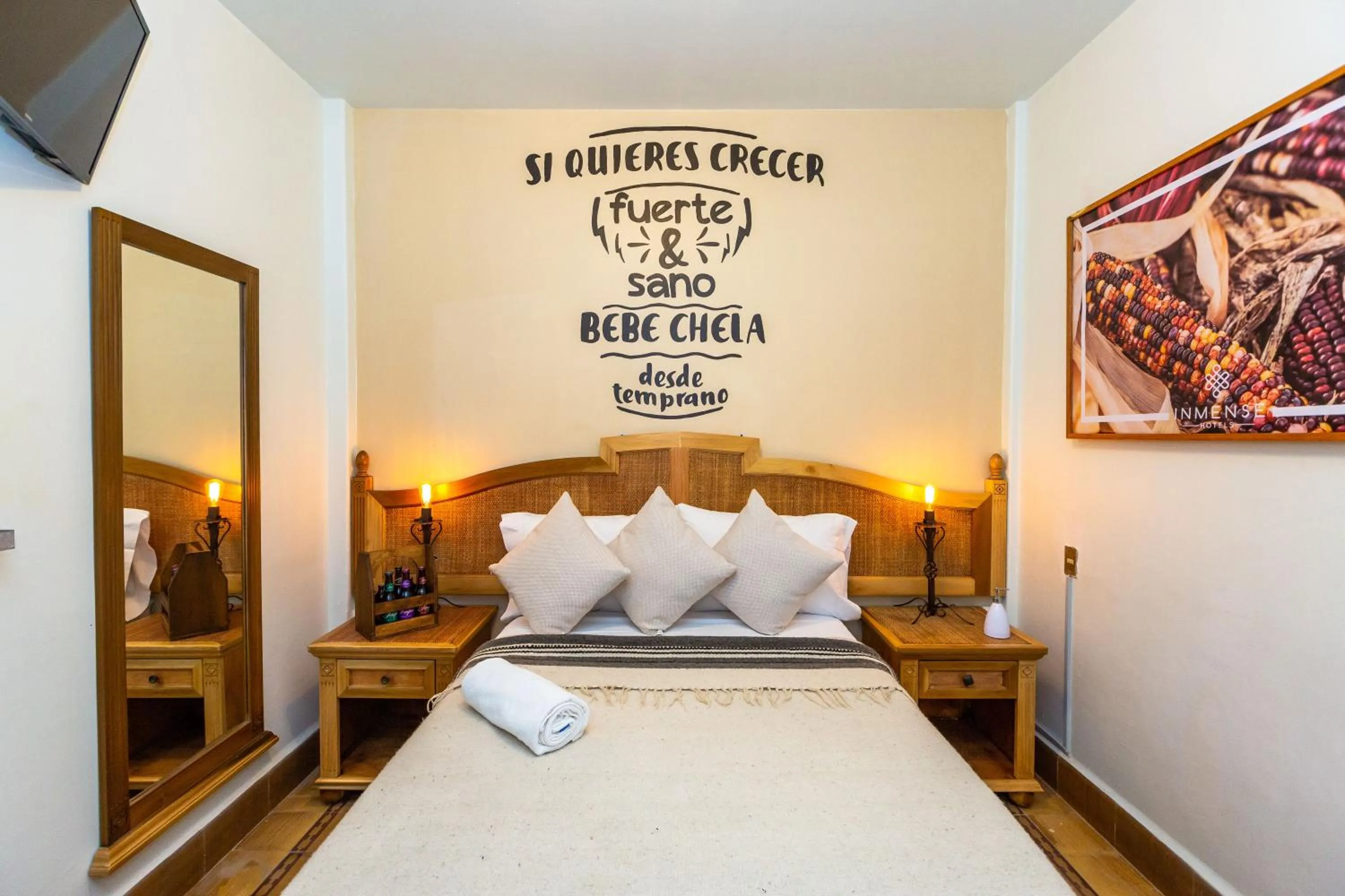 Decorative detail, Bed in Mala Vecindad Beer Hotel