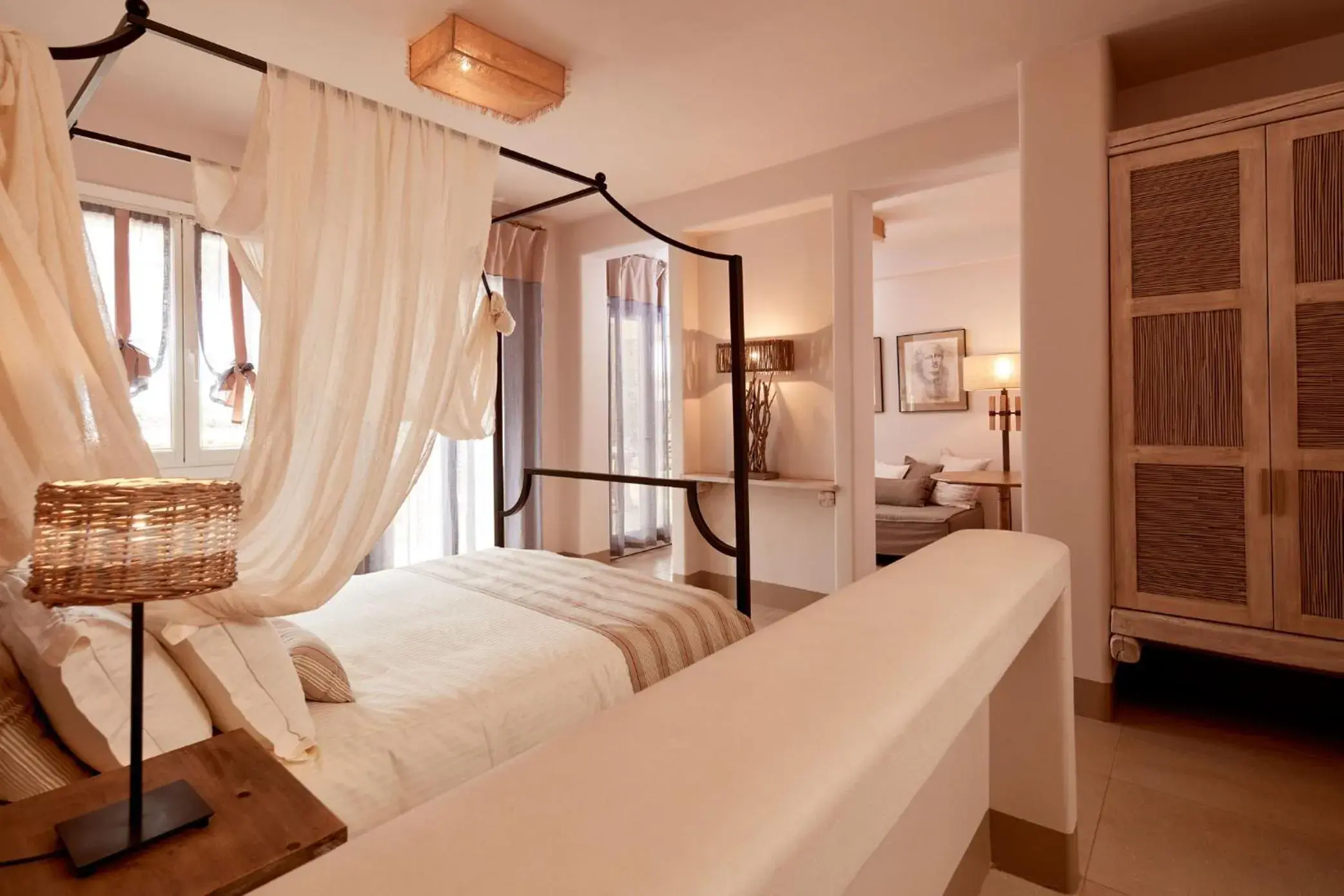 Four-Bedroom Villa with Sea View (11 adults, 180m2) in Diles & Rinies Four-Bedroom Villa with Sea View (11 adults, 180m2) in Diles & Rinies