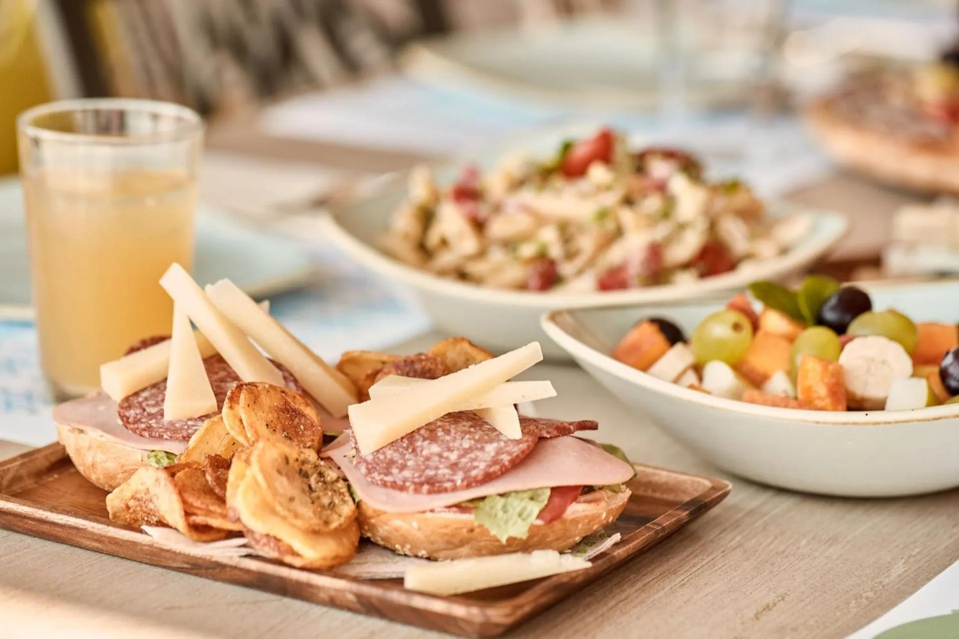 Food and drinks in Diles & Rinies