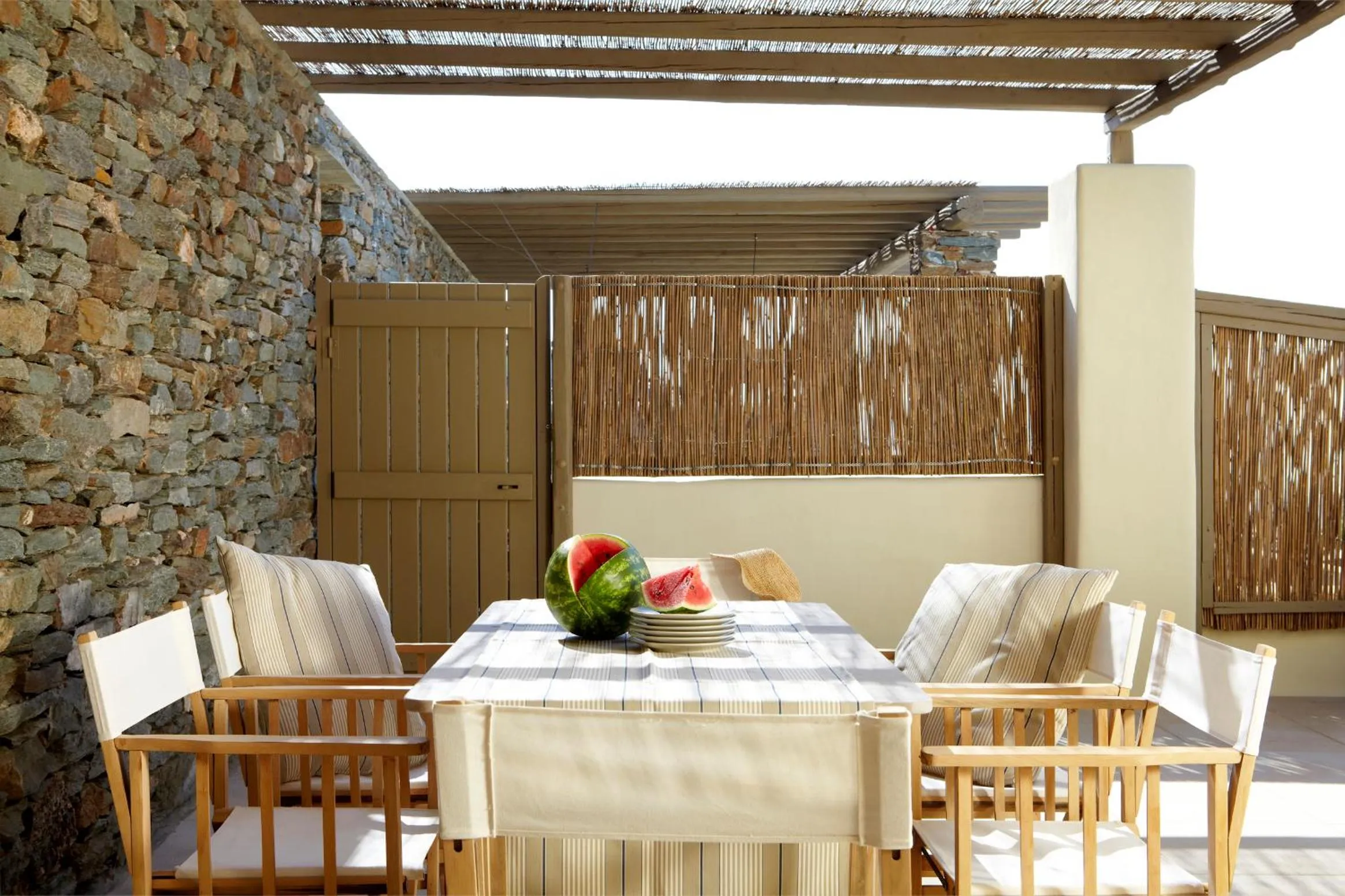 Patio in Diles & Rinies