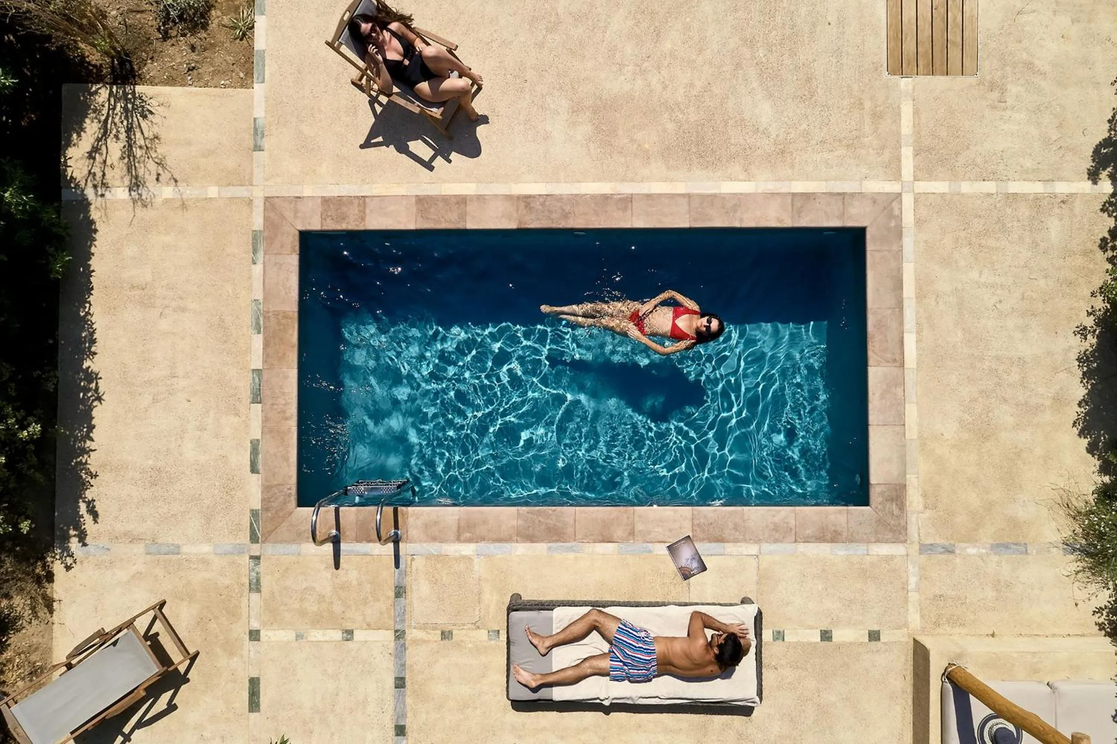 Swimming pool in Diles & Rinies