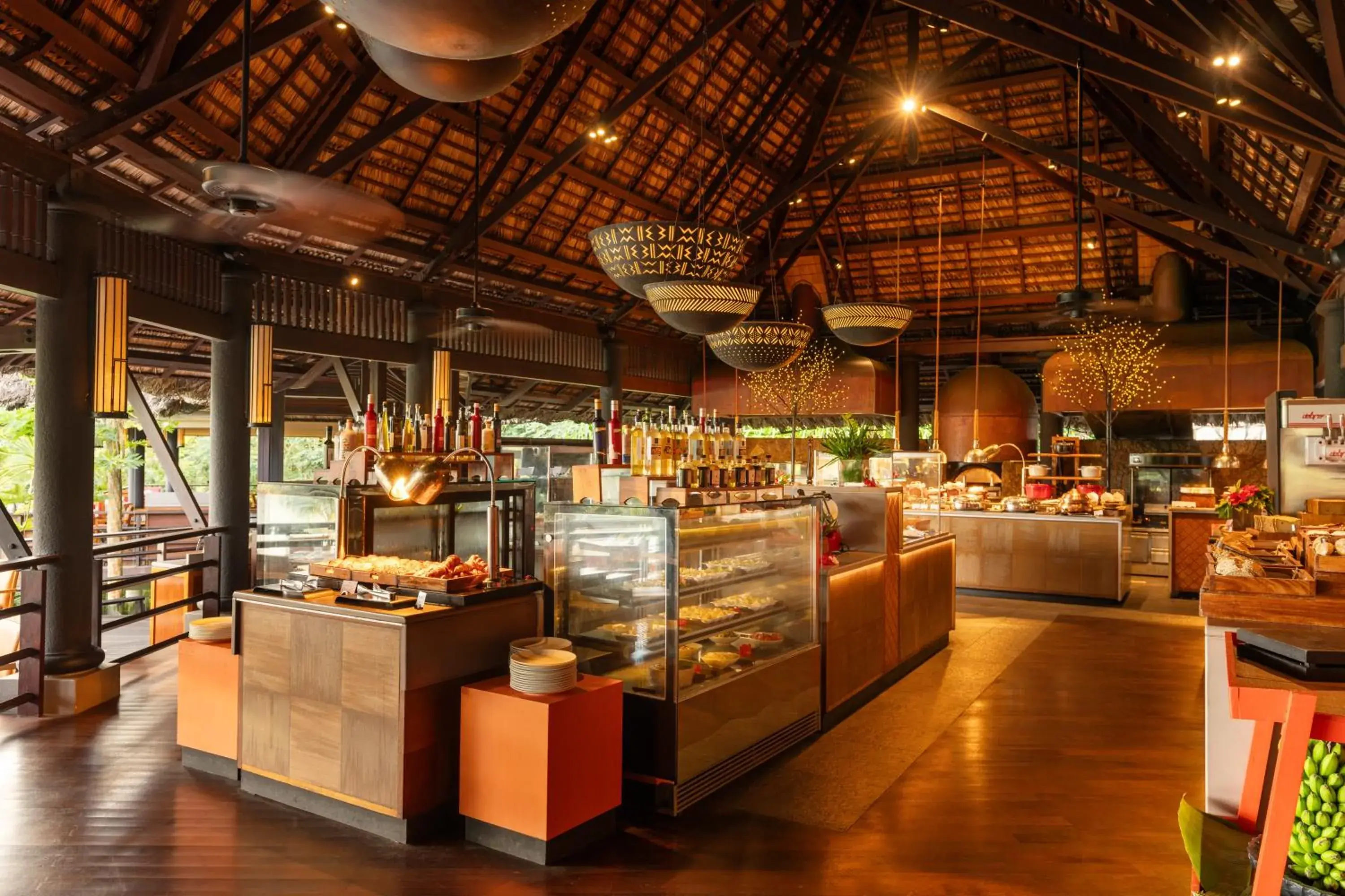 Buffet breakfast in Constance Lemuria Buffet breakfast in Constance Lemuria