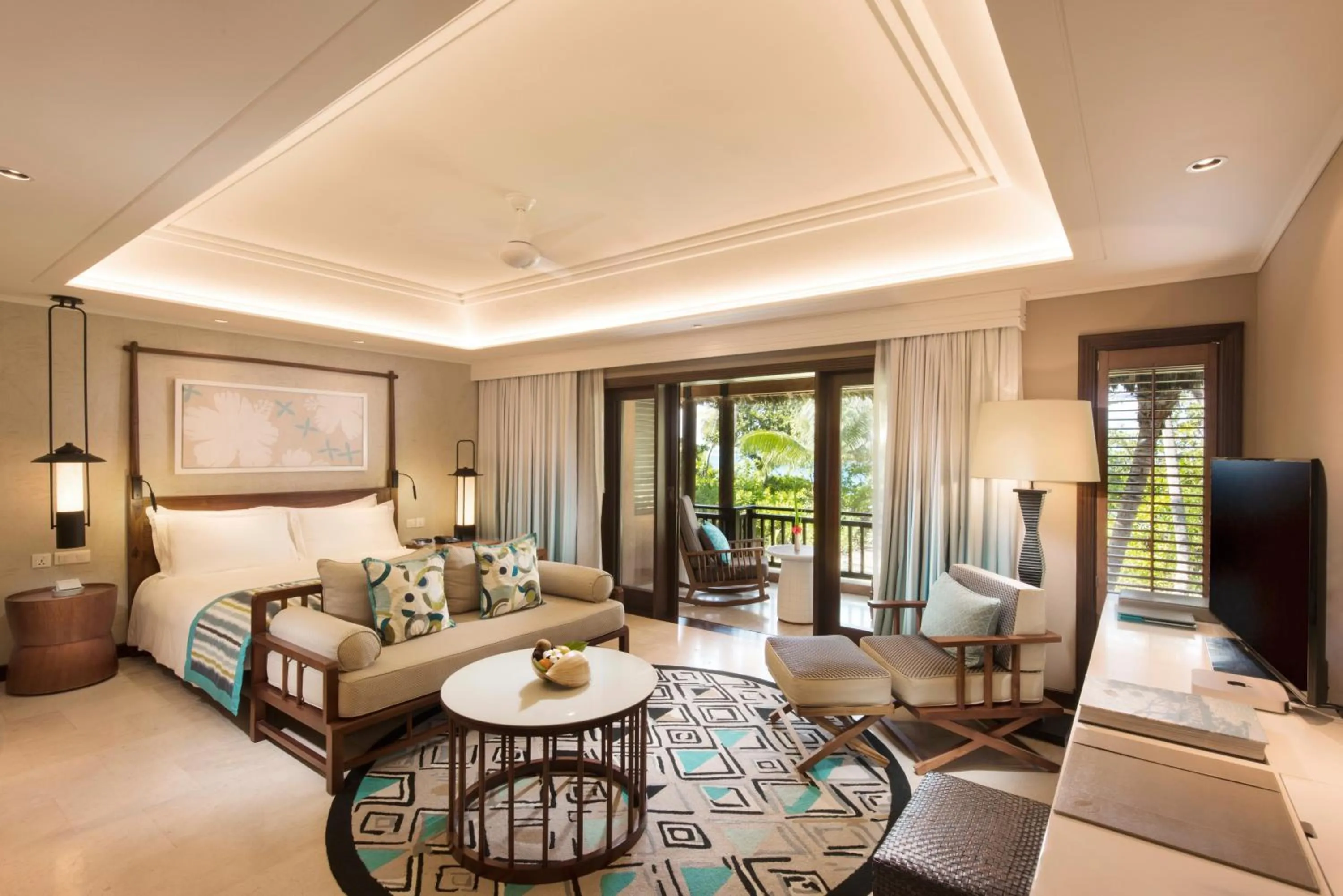 Bed in Constance Lemuria