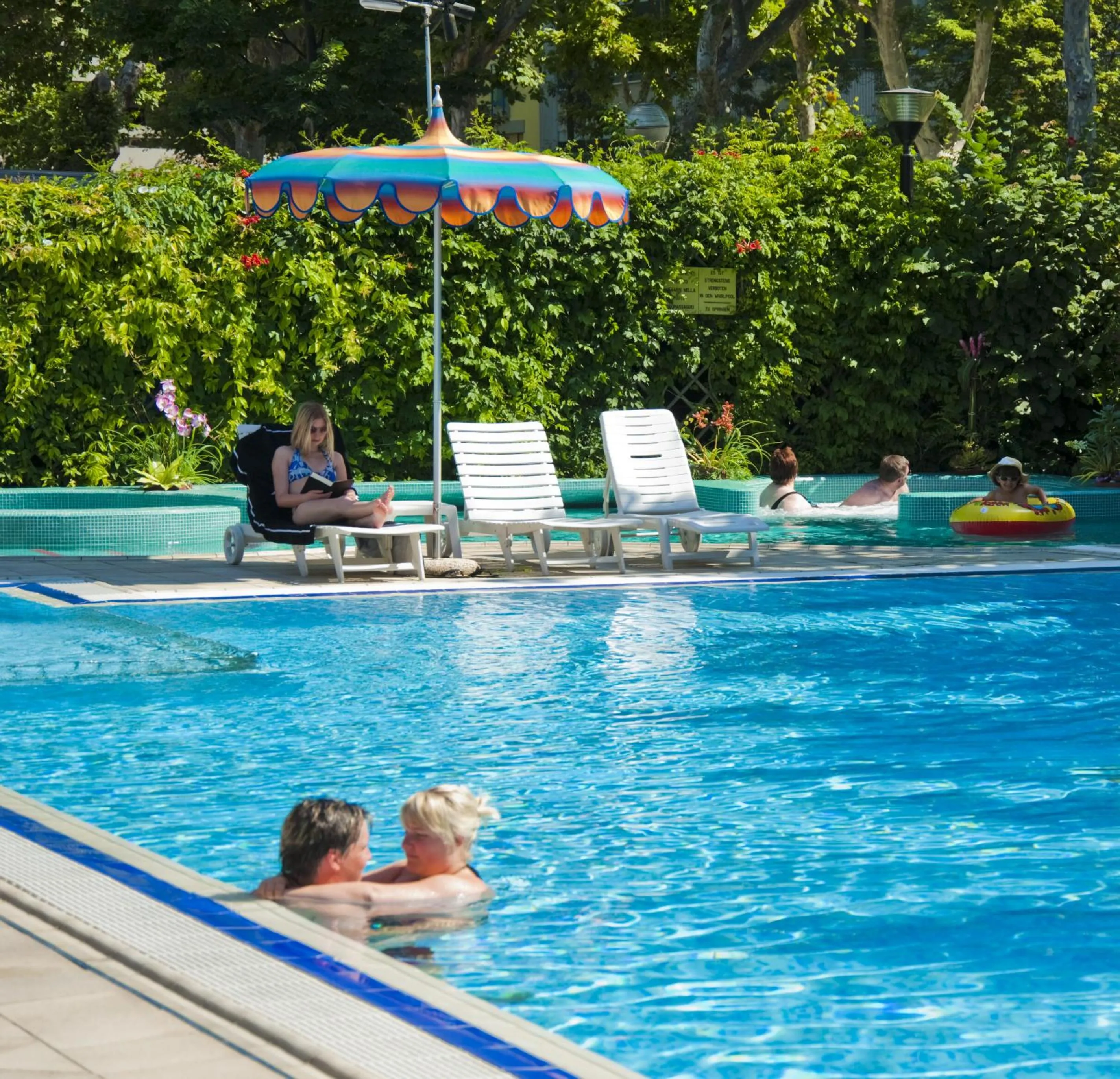 Swimming pool in Hotel Ariston