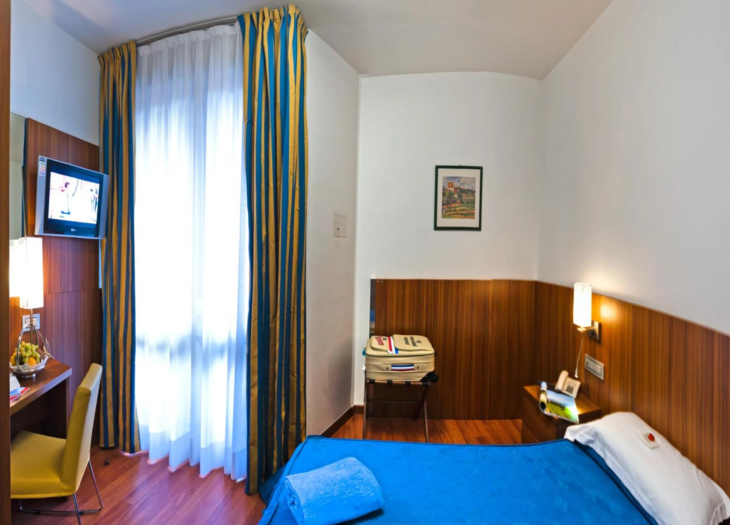 Photo of the whole room, Bed in Hotel Ariston