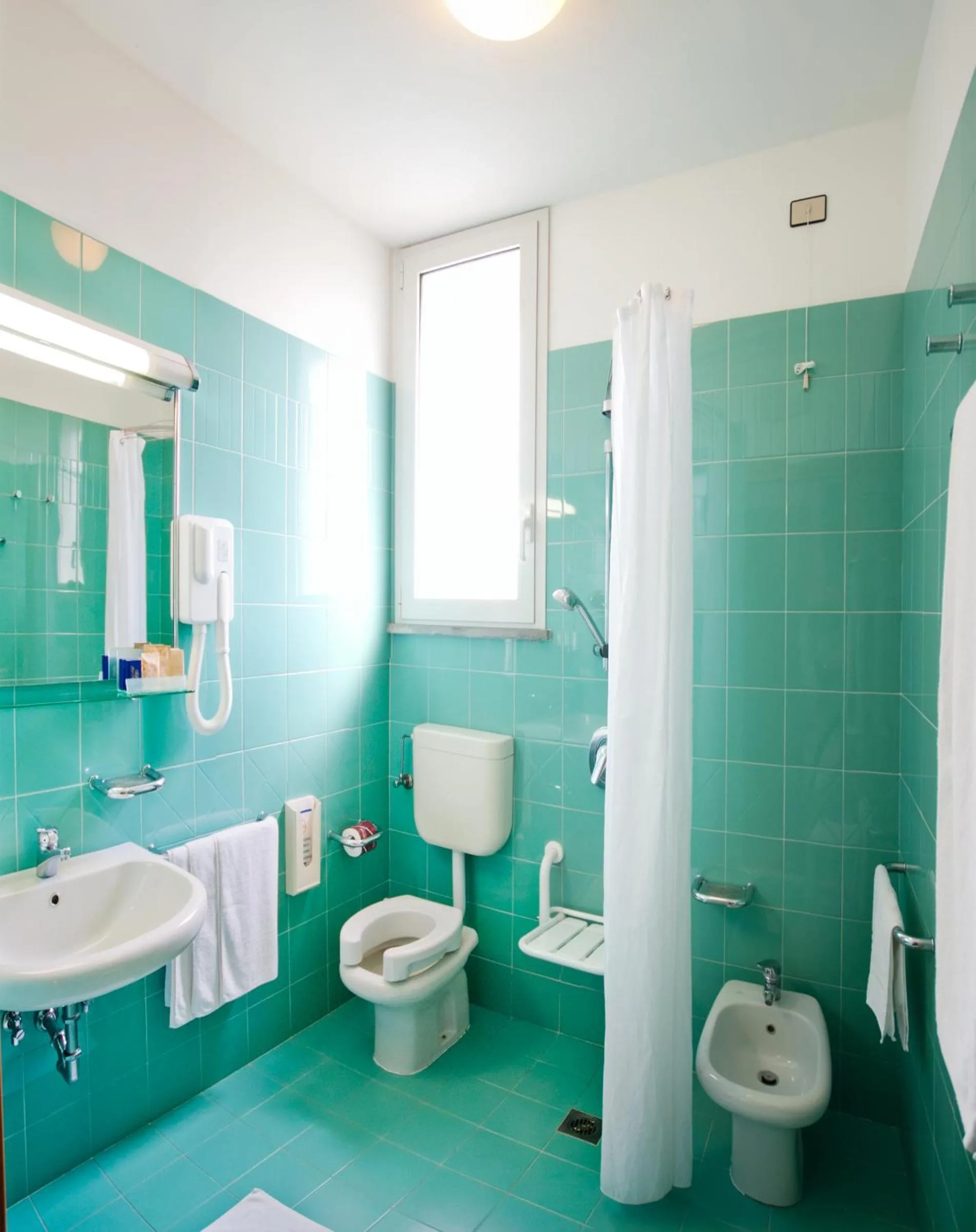 Shower in Hotel Ariston