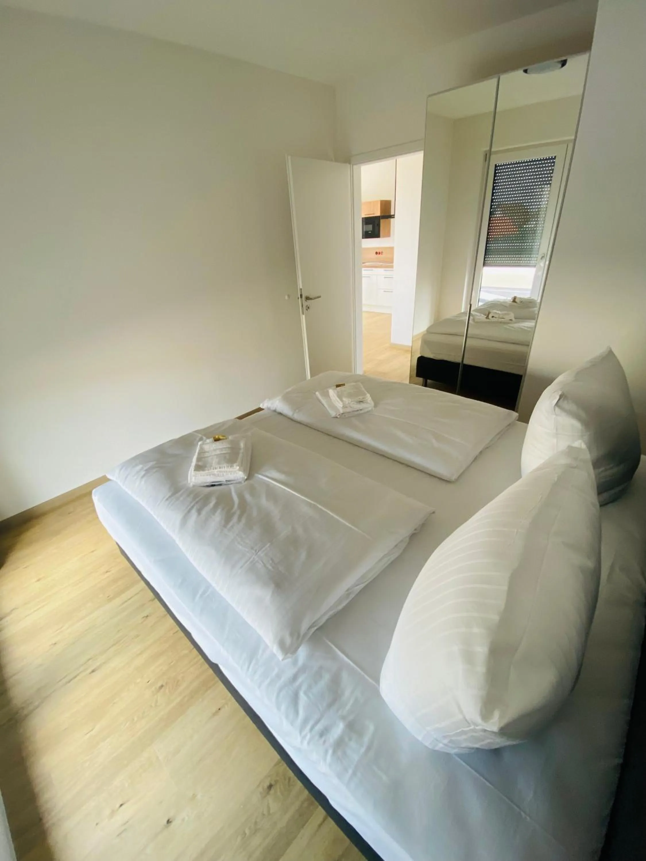 Bedroom, Bed in Gasthaus Elsäßer Hof