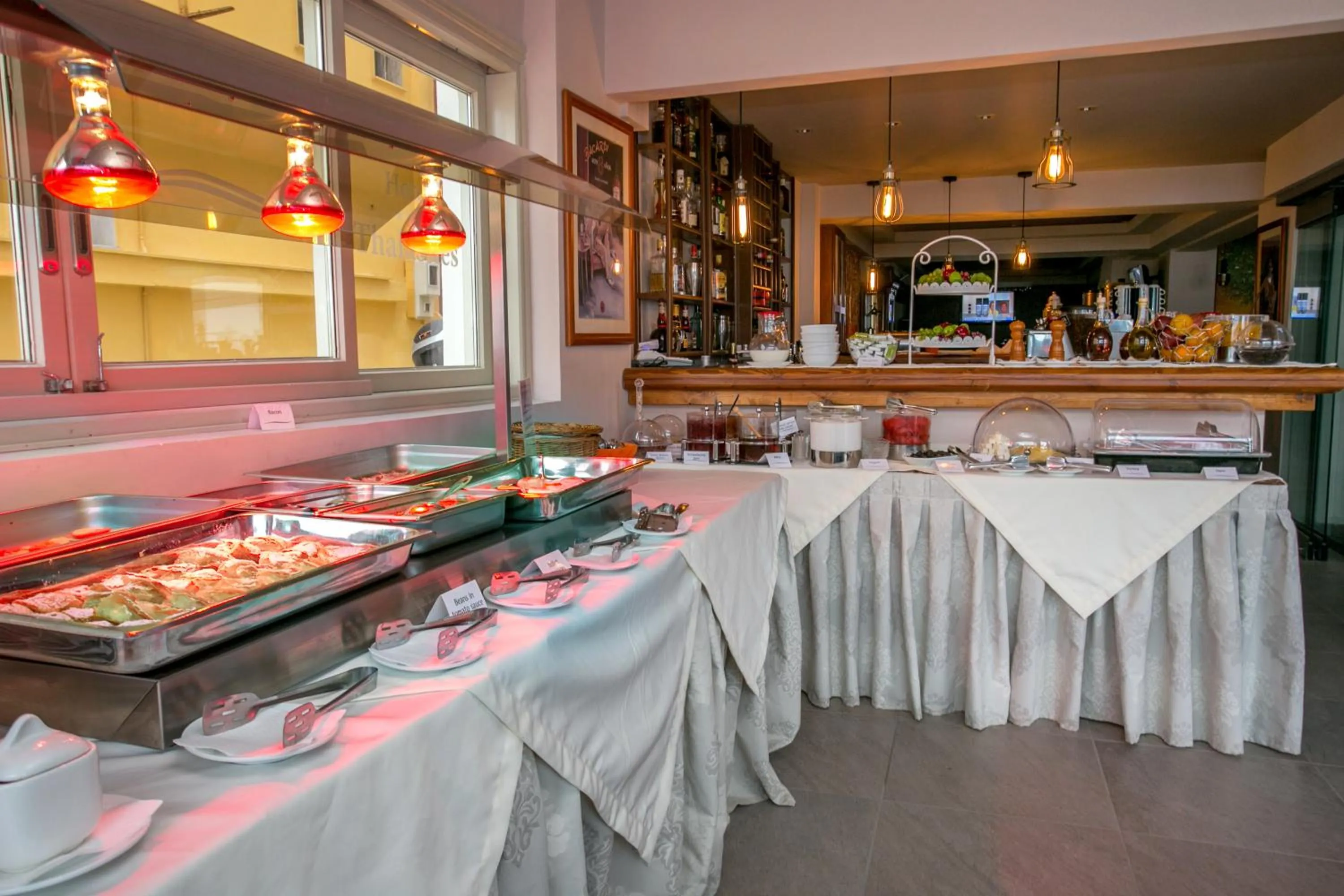 Restaurant/places to eat in Thalassies