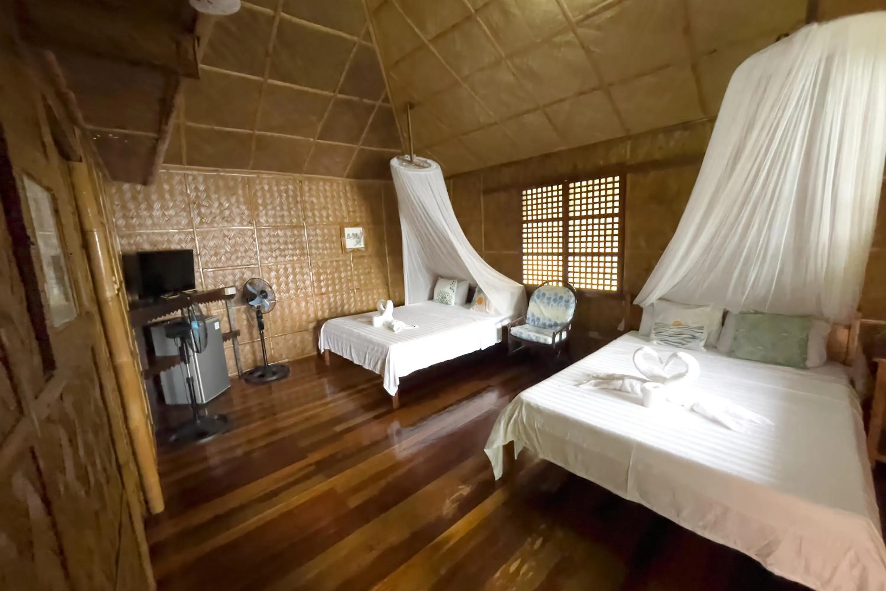 Bed in Villa de Pico Highland Beach Resort