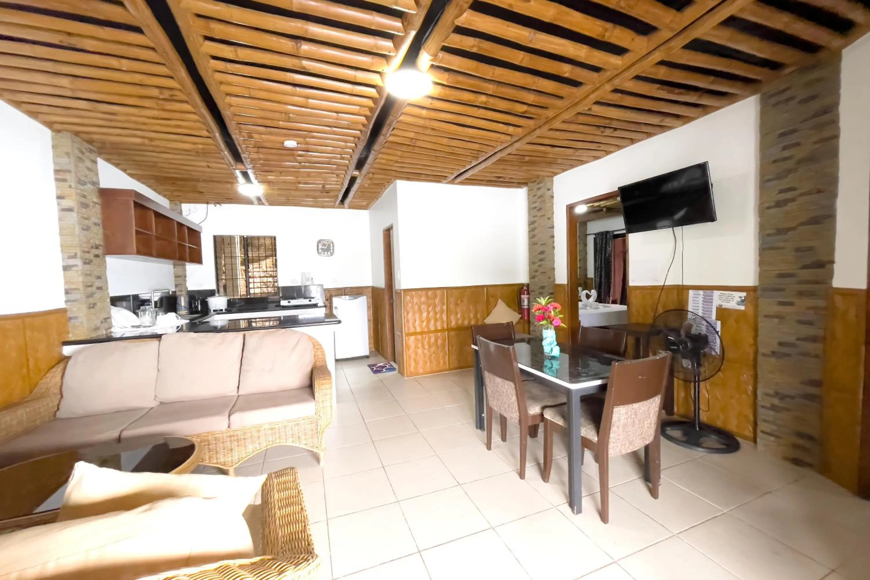 Villa de Pico Highland Beach Resort