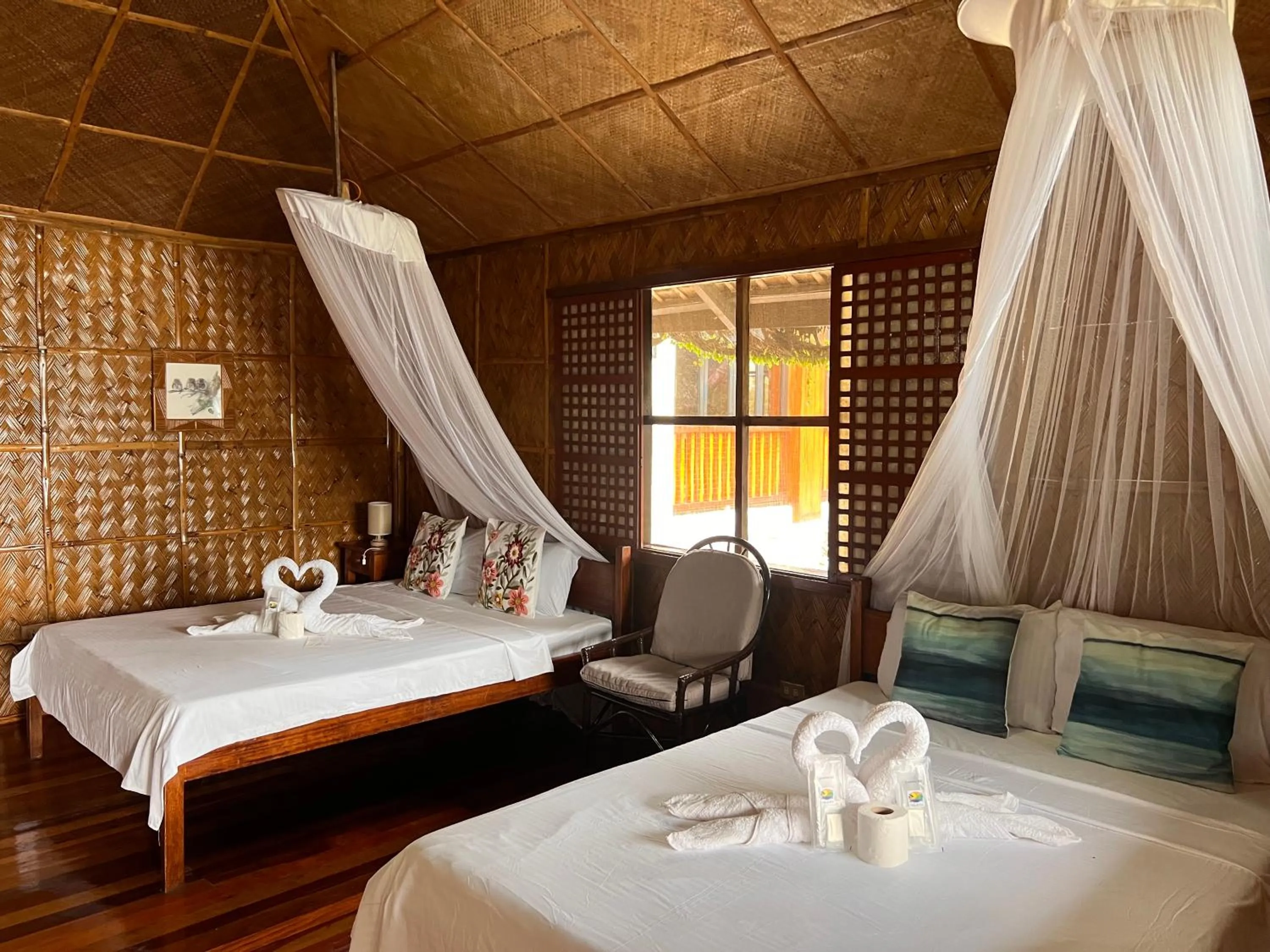 Bed in Villa de Pico Highland Beach Resort