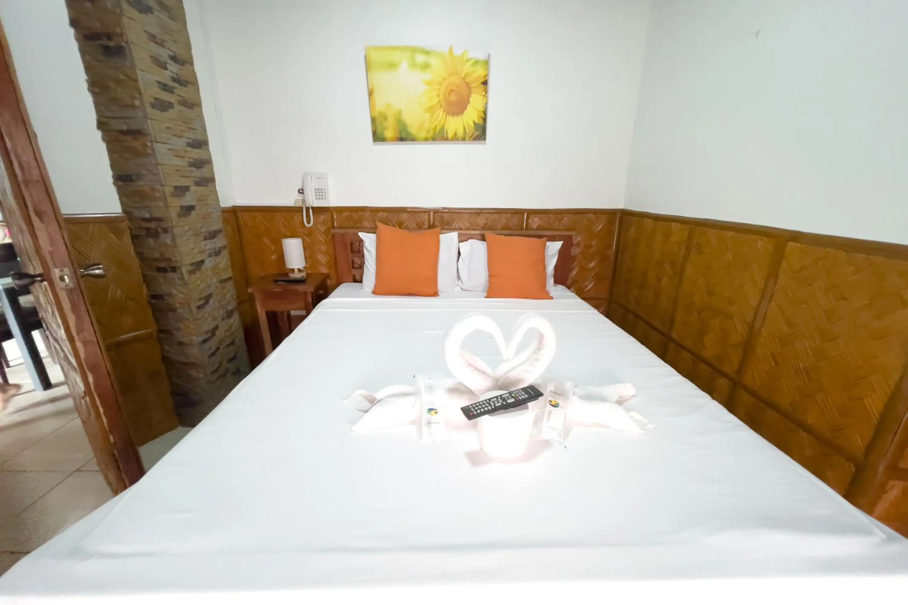 Bed in Villa de Pico Highland Beach Resort