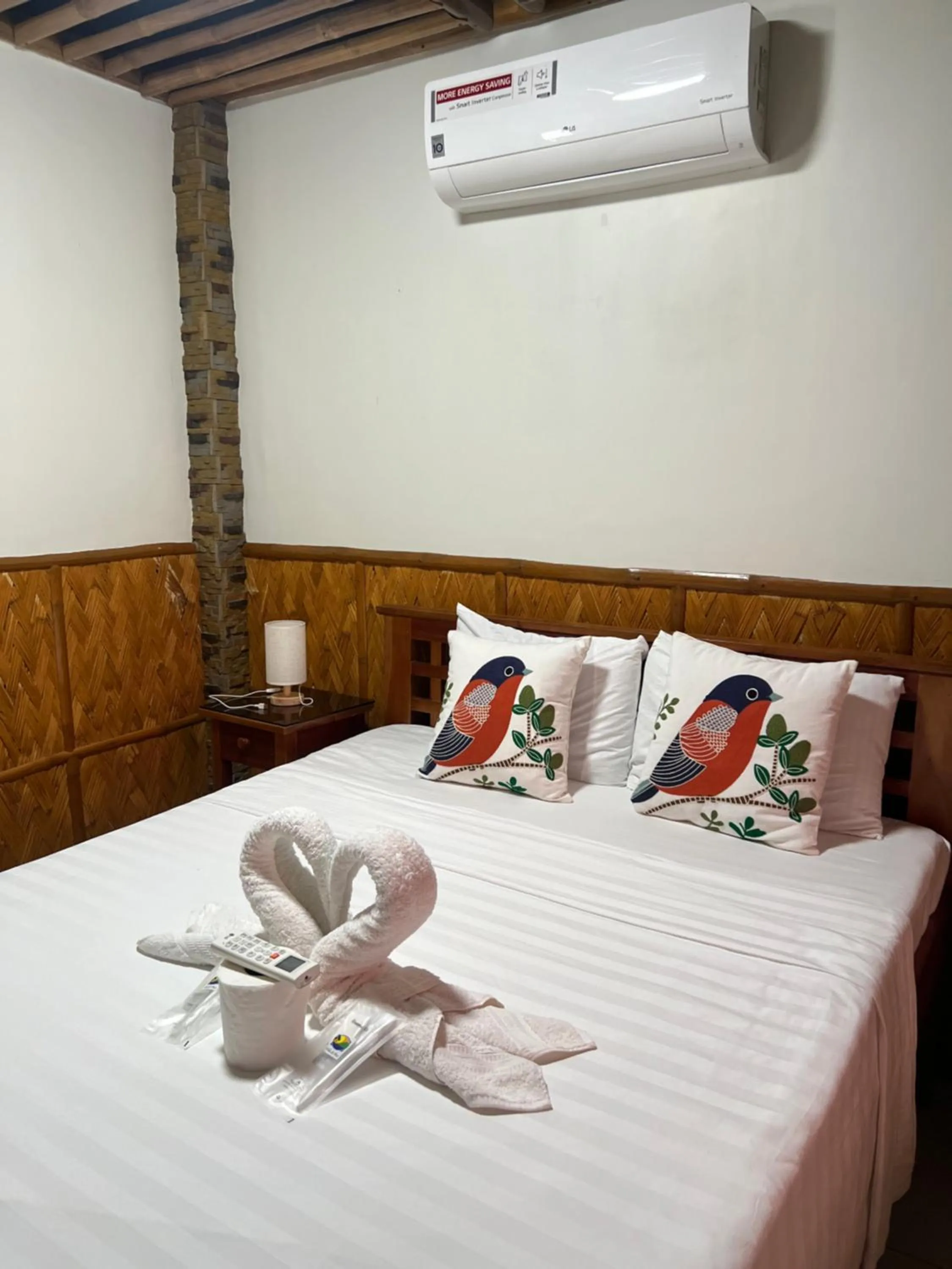 Bed in Villa de Pico Highland Beach Resort