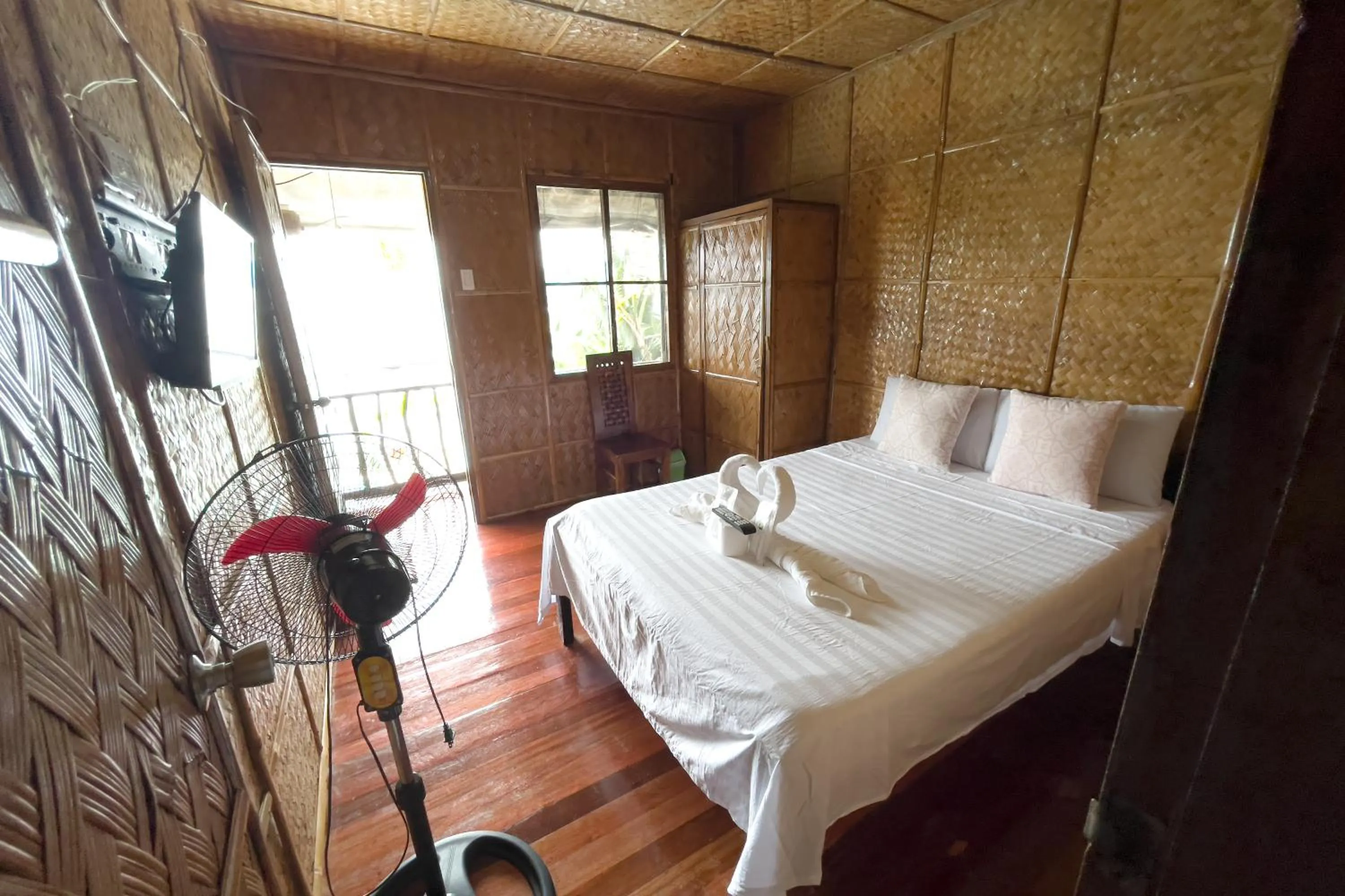 Bed in Villa de Pico Highland Beach Resort