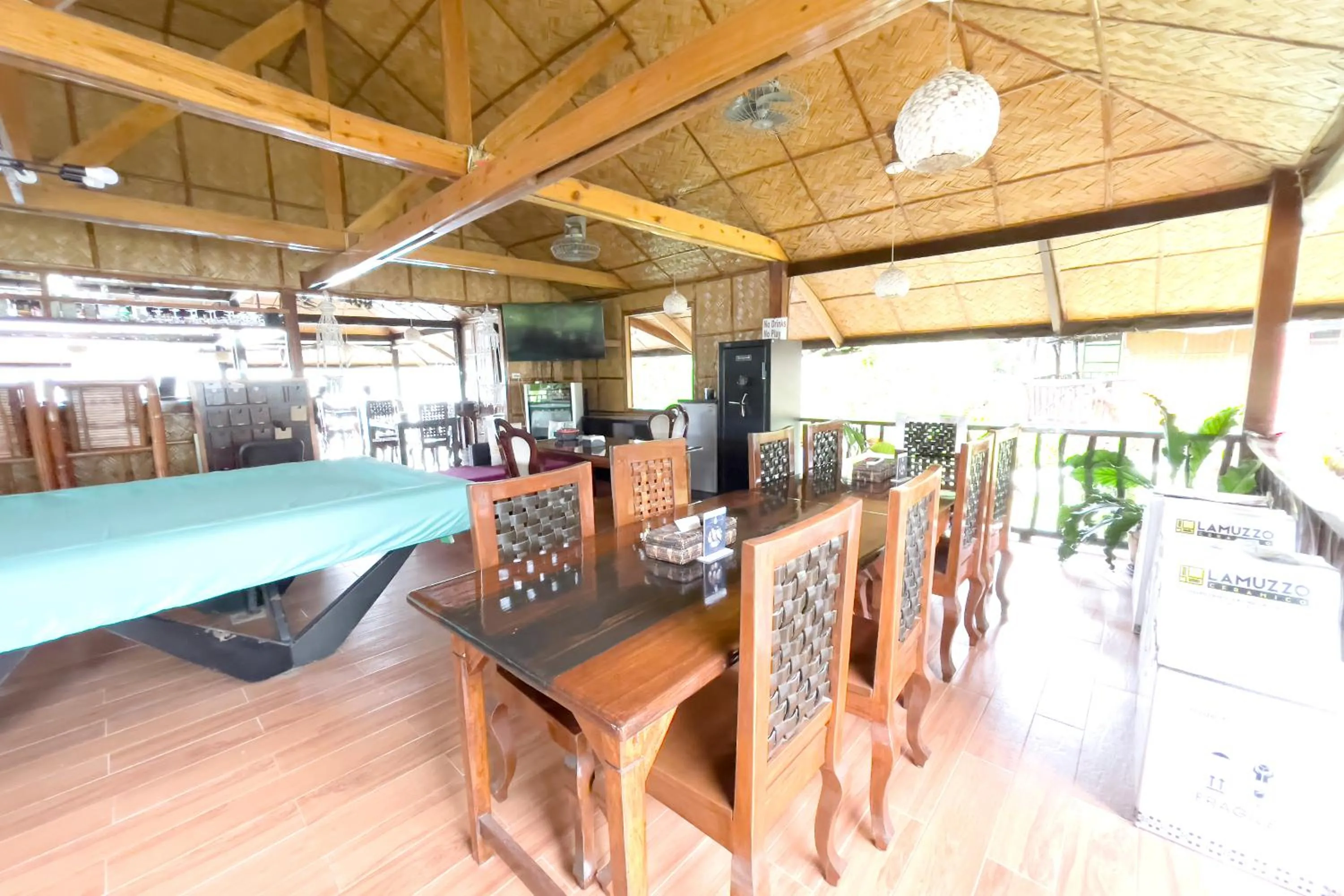 Villa de Pico Highland Beach Resort