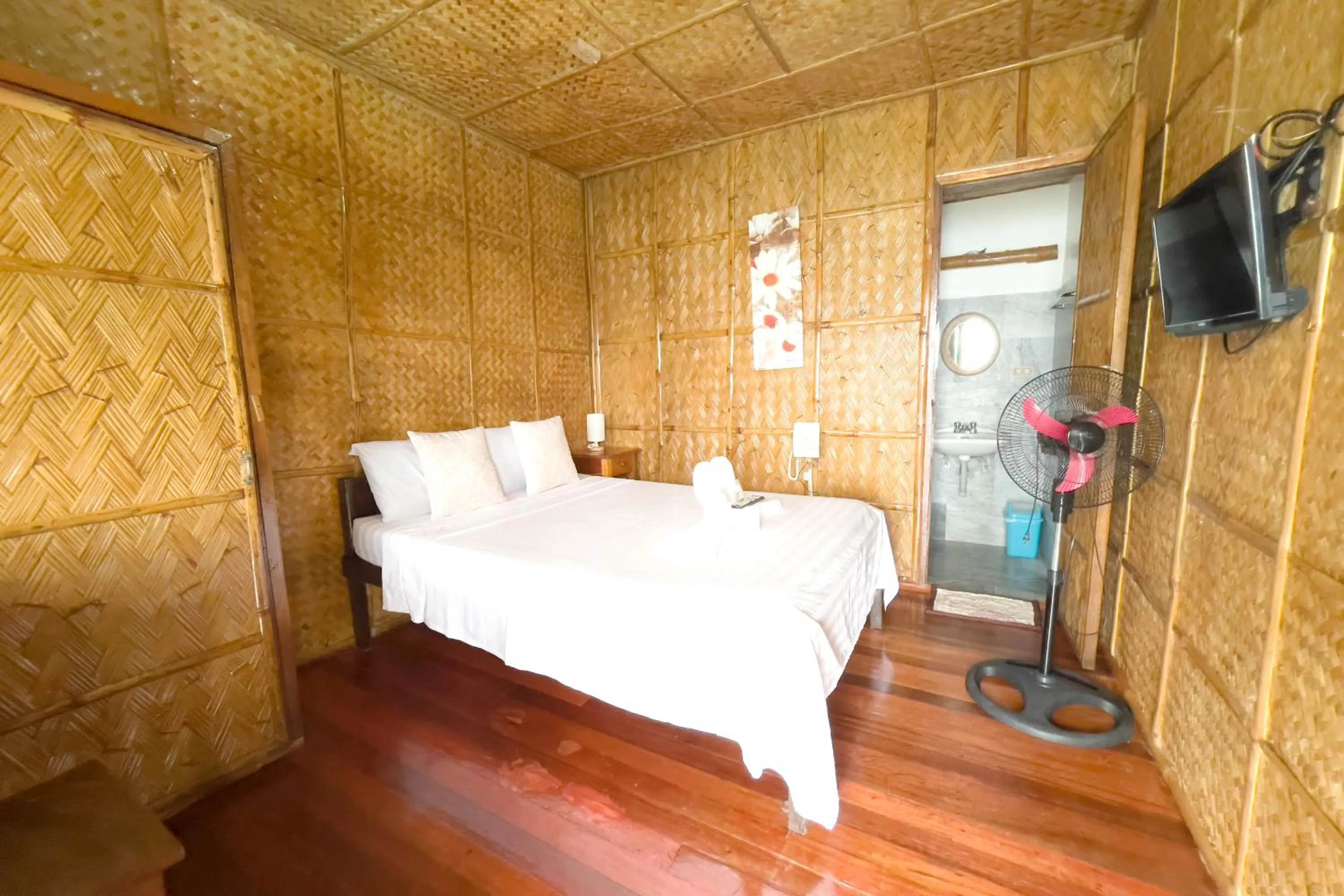 Bed in Villa de Pico Highland Beach Resort