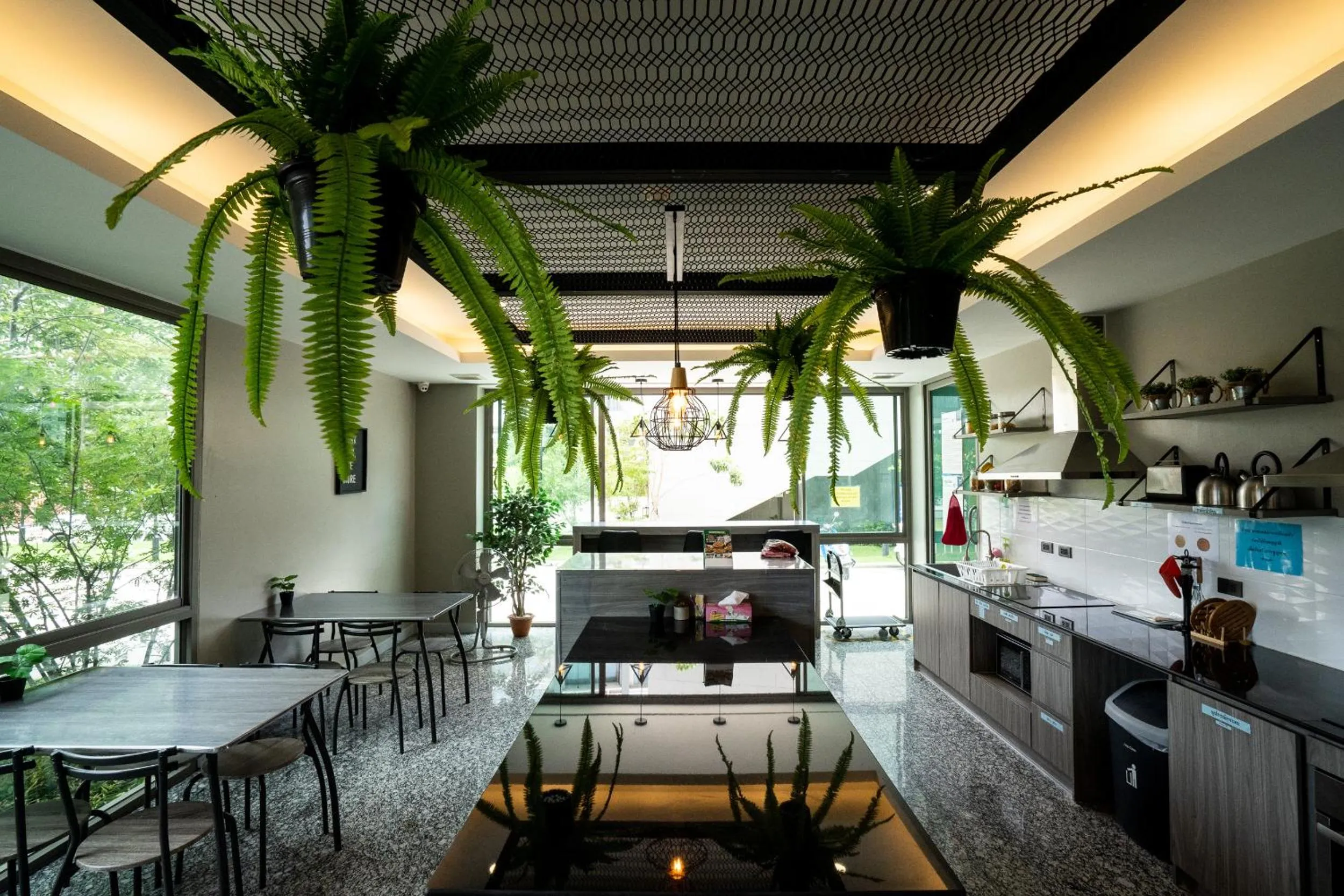 Restaurant/places to eat in ONPA Hotel & Residence Bangsaen