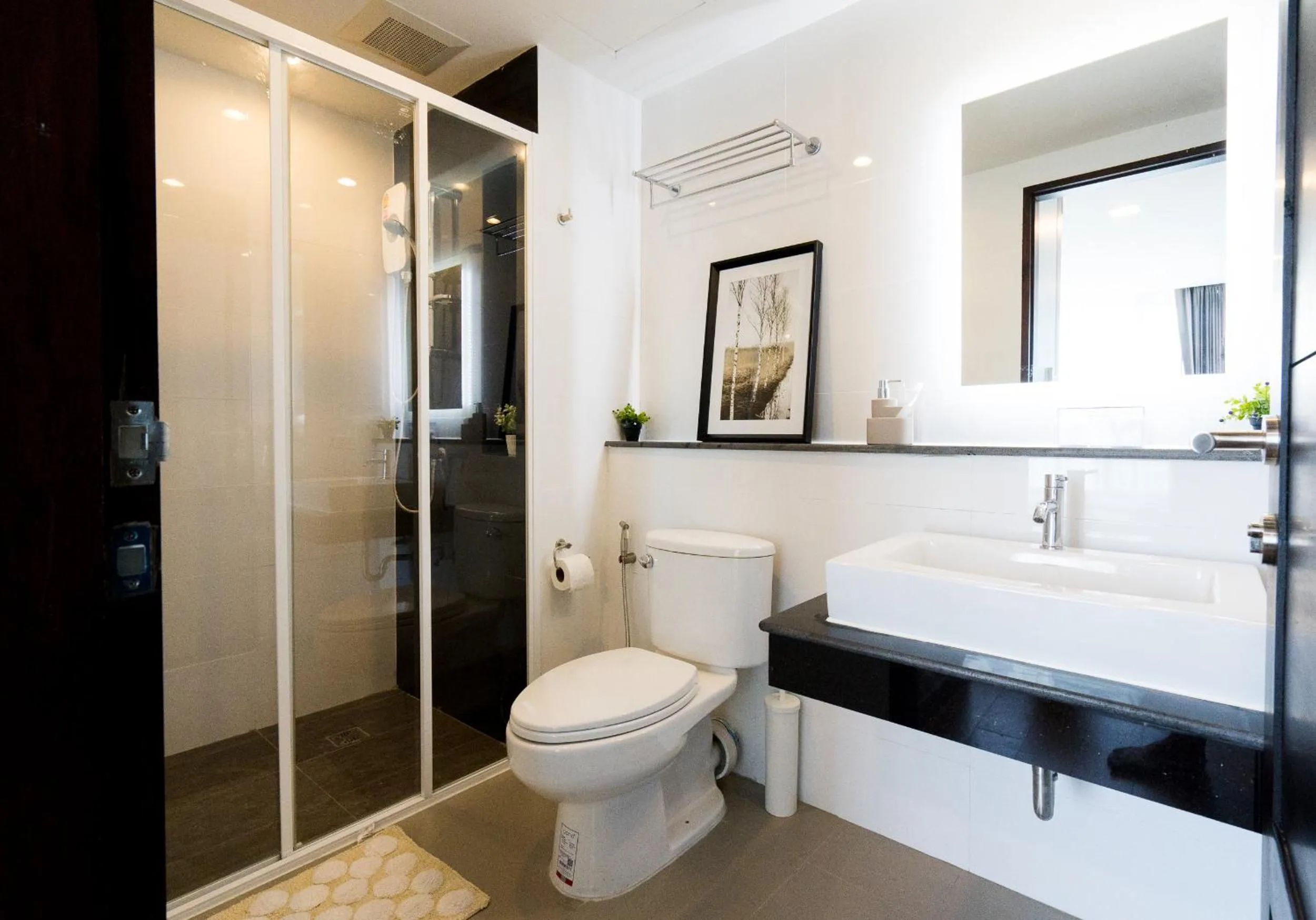 Shower in ONPA Hotel & Residence Bangsaen